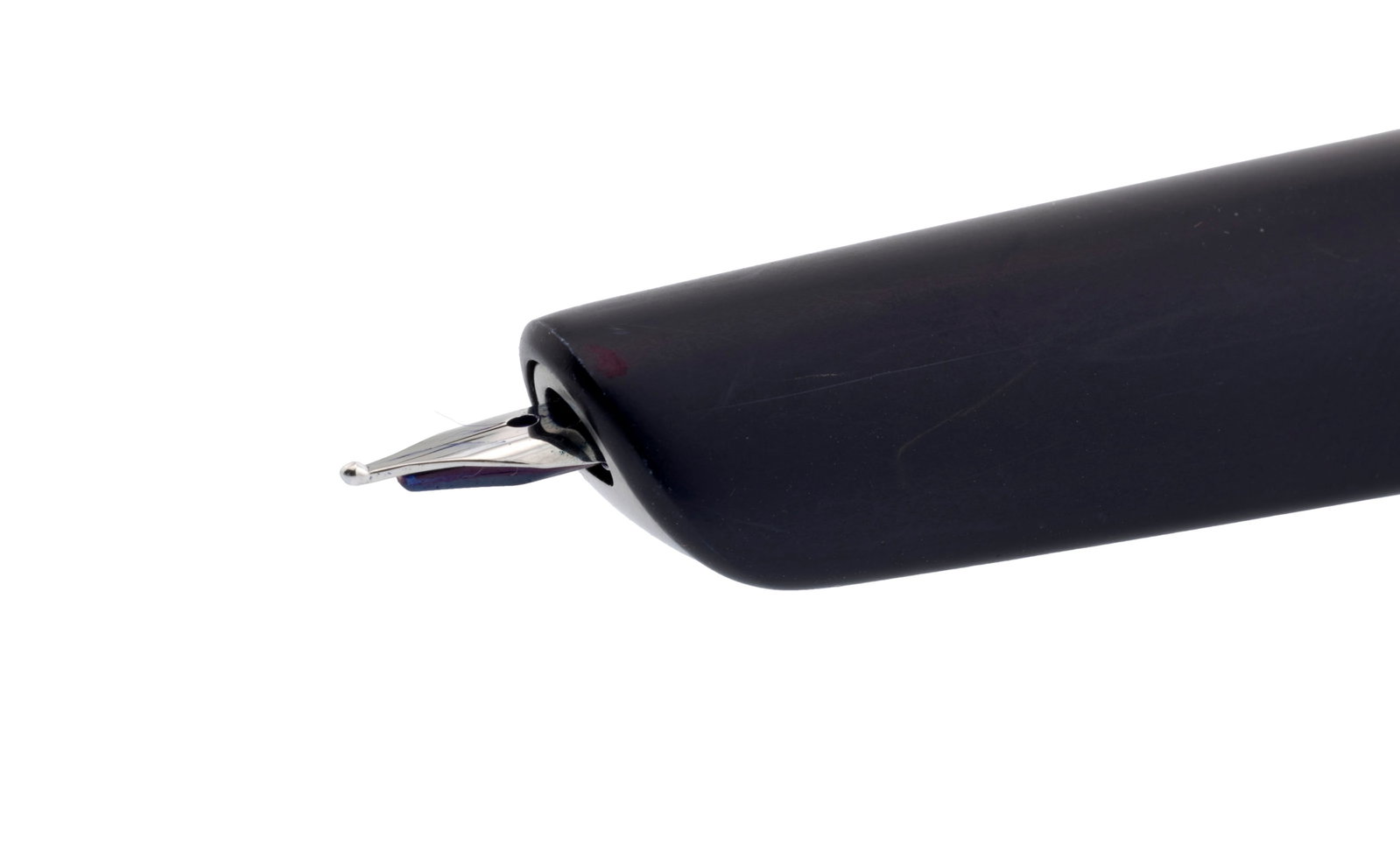 Hermès, Nautilus, stylo plume en aluminium brossé, signé, long. 14.5 cm - 3