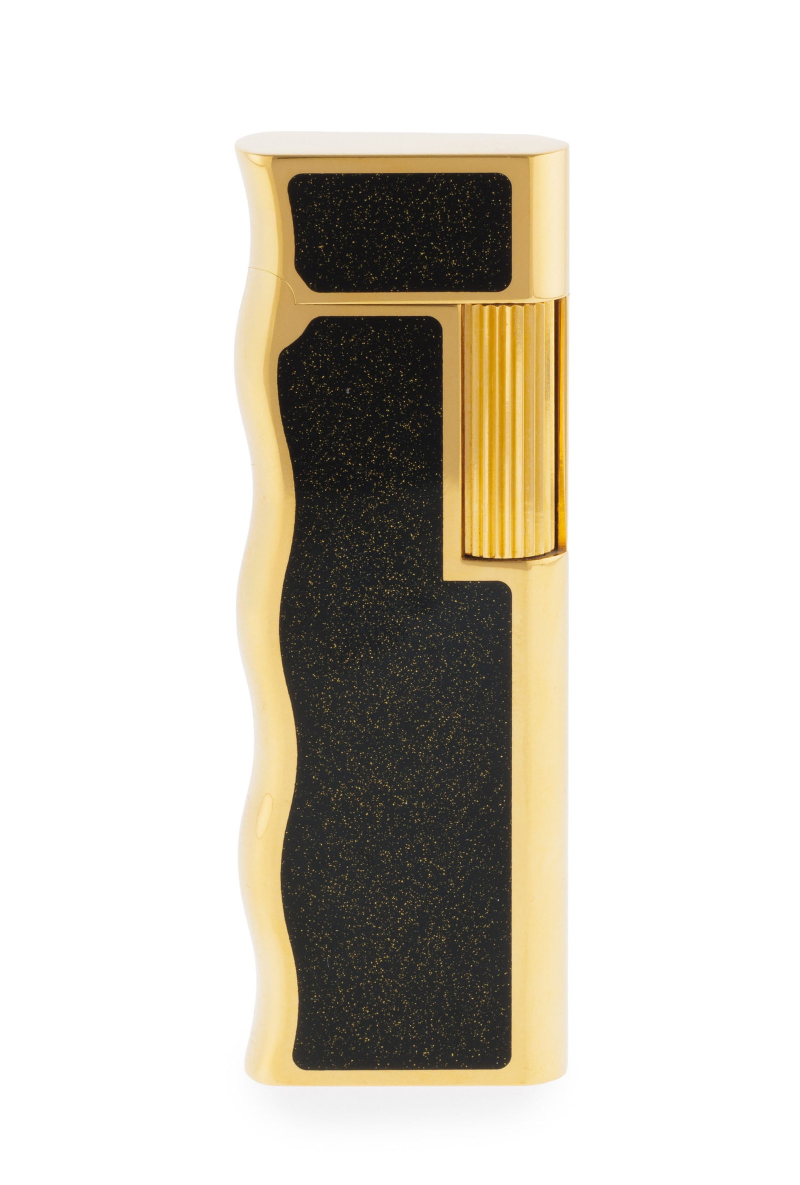 Van Cleef & Arpels, briquet en métal doré et laque, signé, numéroté 2406408: Van Cleef & Arpels, briquet en métal doré et laque, signé, numéroté 2406408, h. 7.5 cm, boîte Condition Très bon état de conservation général.