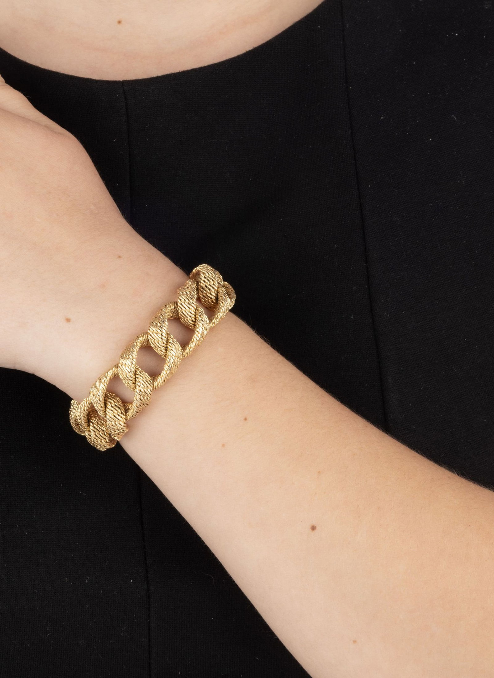 Hermès, bracelet années 1960 en or 750 composé de maillons tressés, signé,  - 4