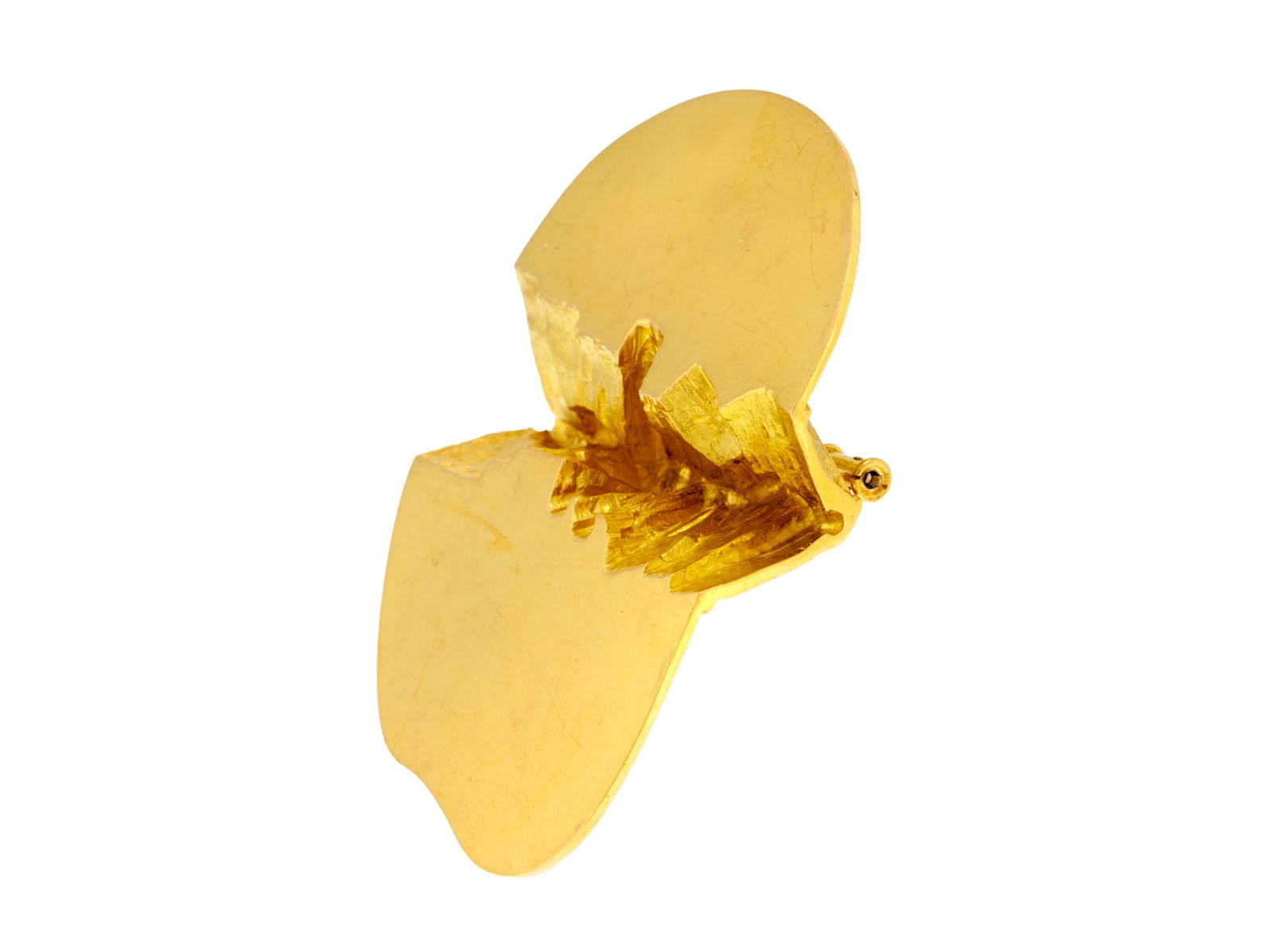 Gübelin, broche moderniste années 1970 en or 750 stylisant une crevasse traversant une sur - 2