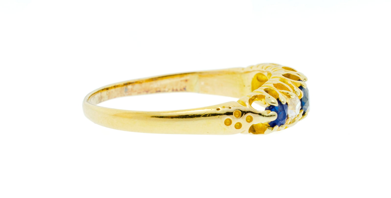 Bague XIXe s., or 750 sertie de saphirs et de diamants taille ancienne, doigt environ 56-16 - 2