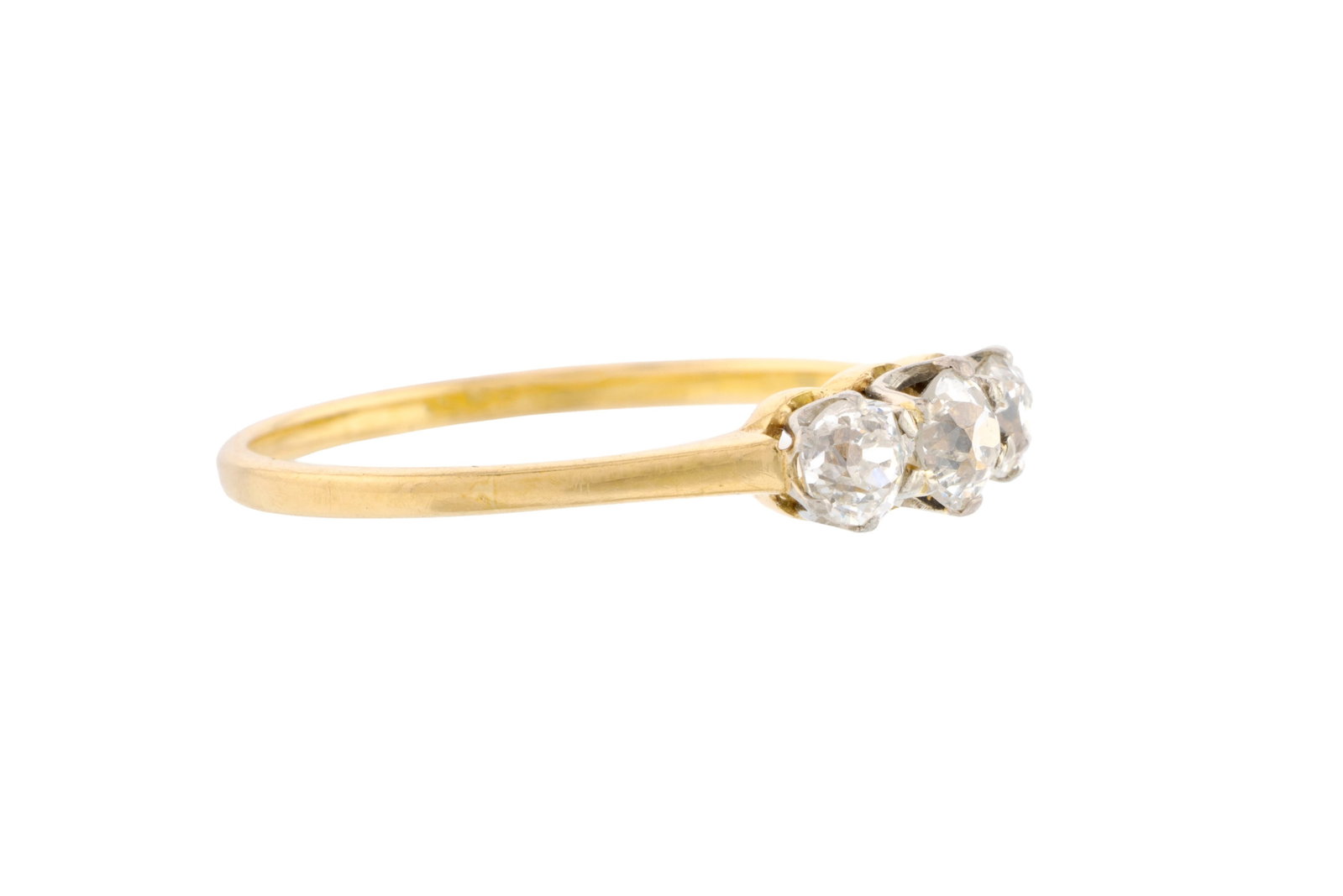 Bague XIXe s., 2 ors 750 sertie de trois diamants taille ancienne, doigt 63-23 - 2