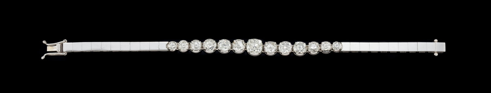 Bracelet or gris 750 articulé de maillons carrés serti d'une ligne de diamants taille anci (1 of 4)