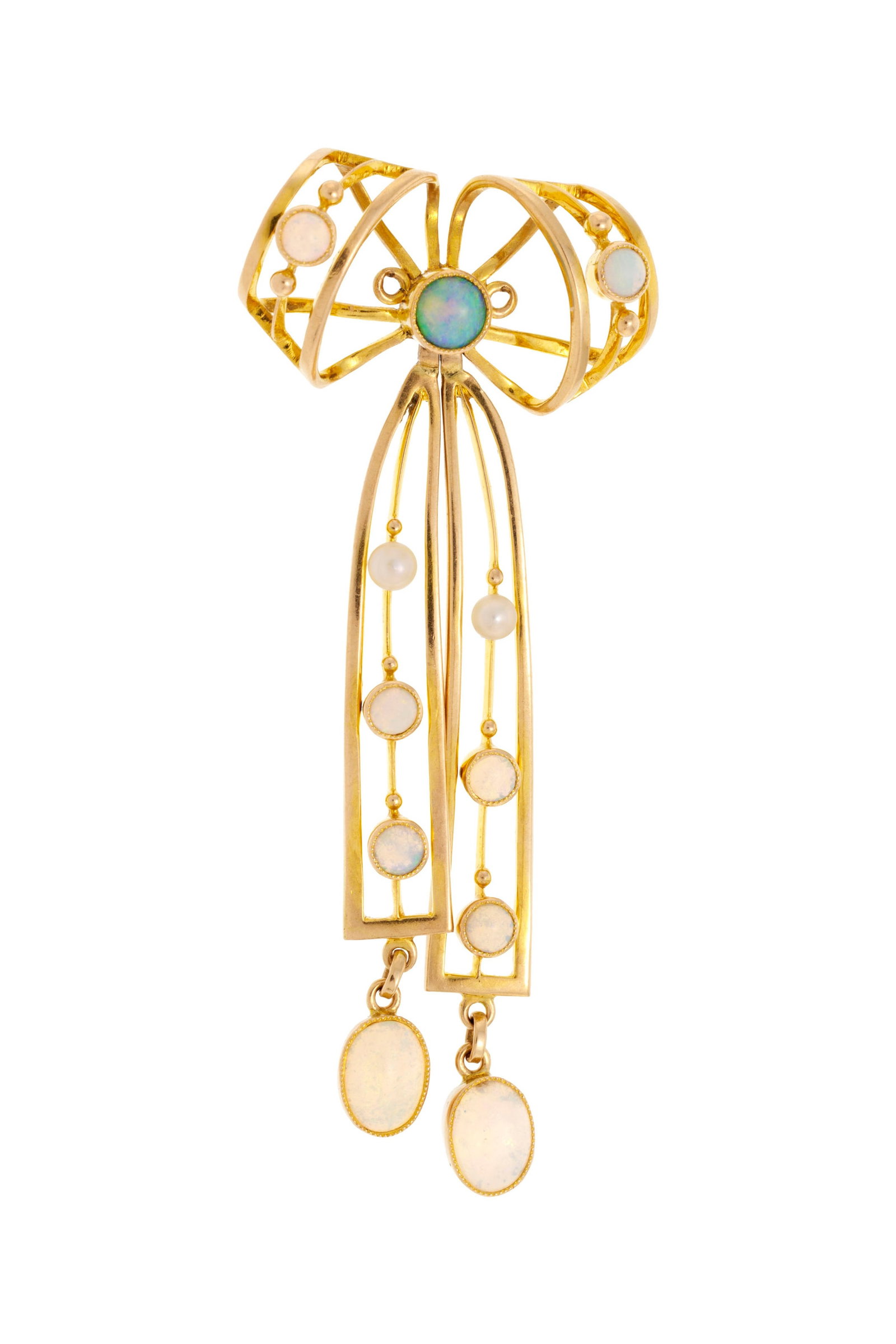 Pendentif nœud début XXe s., en or 750 ajouré serti d'opales et de deux petites perle: Pendentif nœud début XXe s., en or 750 ajouré serti d'opales et de deux petites perles boutons (non testées), h. 5.2 cm, 3g Condition Bon état de conservation