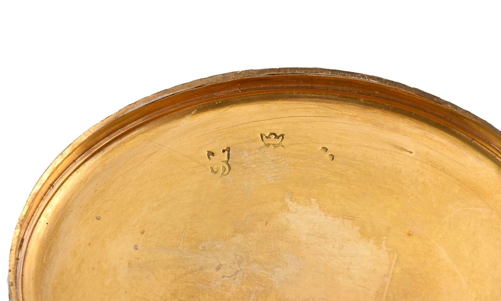 Tabatière ovale en or et émail surmontée d'un portrait en miniature en émail ple - 10