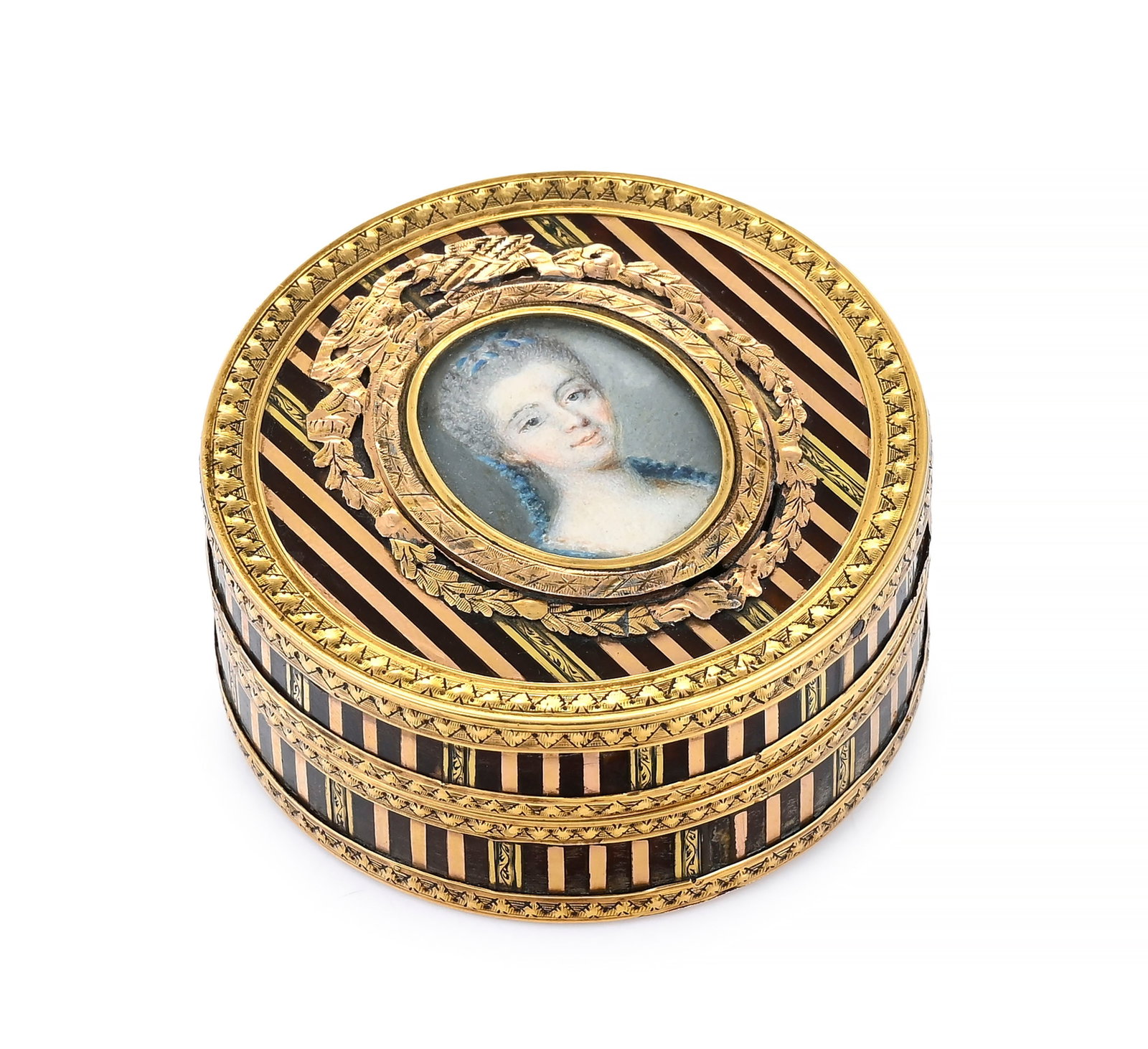 Boîte ronde en écaille avec monture en or, centrée d'un portrait de dame, Louis XVI,  - 4