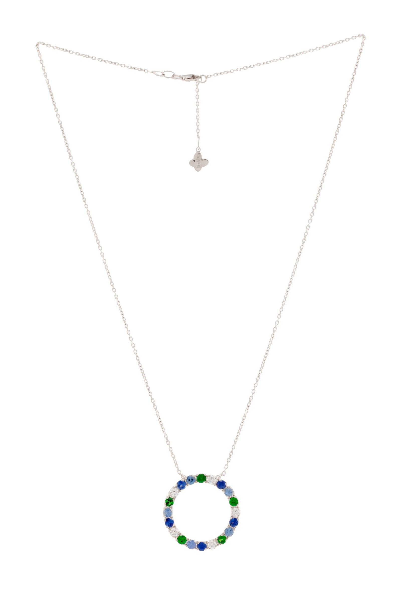 Piero Milano, collier en or gris 750 à maille forçat retenant un centre circulaire serti d: Piero Milano, collier en or gris 750 à maille forçat retenant un centre circulaire serti de saphirs, de tsavorites et de diamants taille brillant, signé, h. 2.4 cm, long. 41 ou 43 cm,