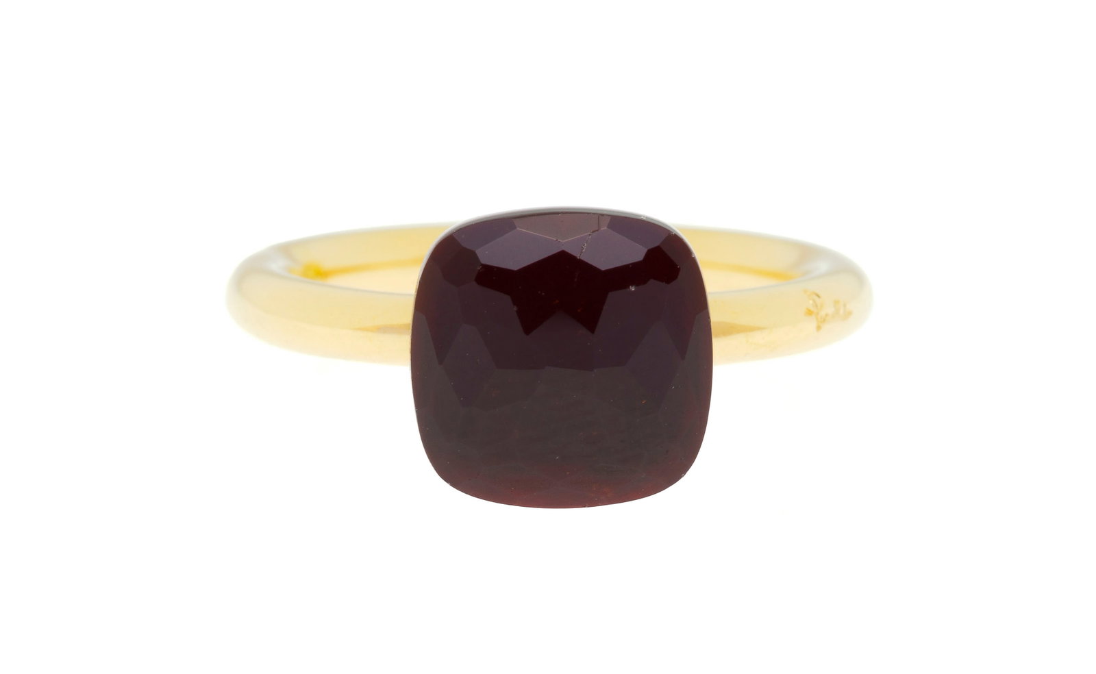 Pomellato, Nudo, bague or 750 sertie d'un grenat facetté, signée, doigt 56-16, 8g: Pomellato, Nudo, bague or 750 sertie d'un grenat facetté, signée, doigt 56-16, 8g Condition Bon à très bon état de conservation général. Présence de micro