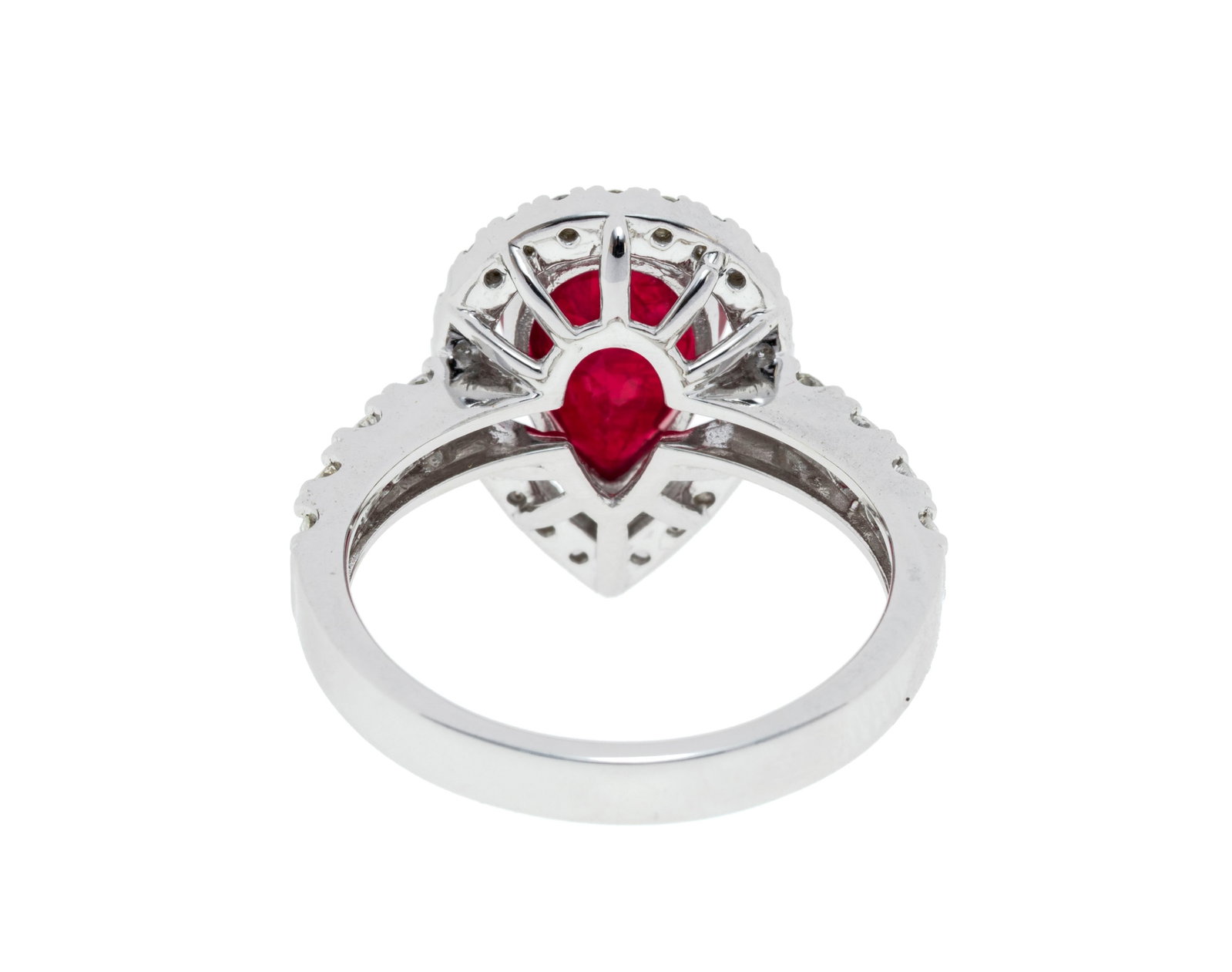 Bague or gris 750 sertie d'un rubis birman taille poire de 2.20 carats, chauffé, selon le rappo - 3