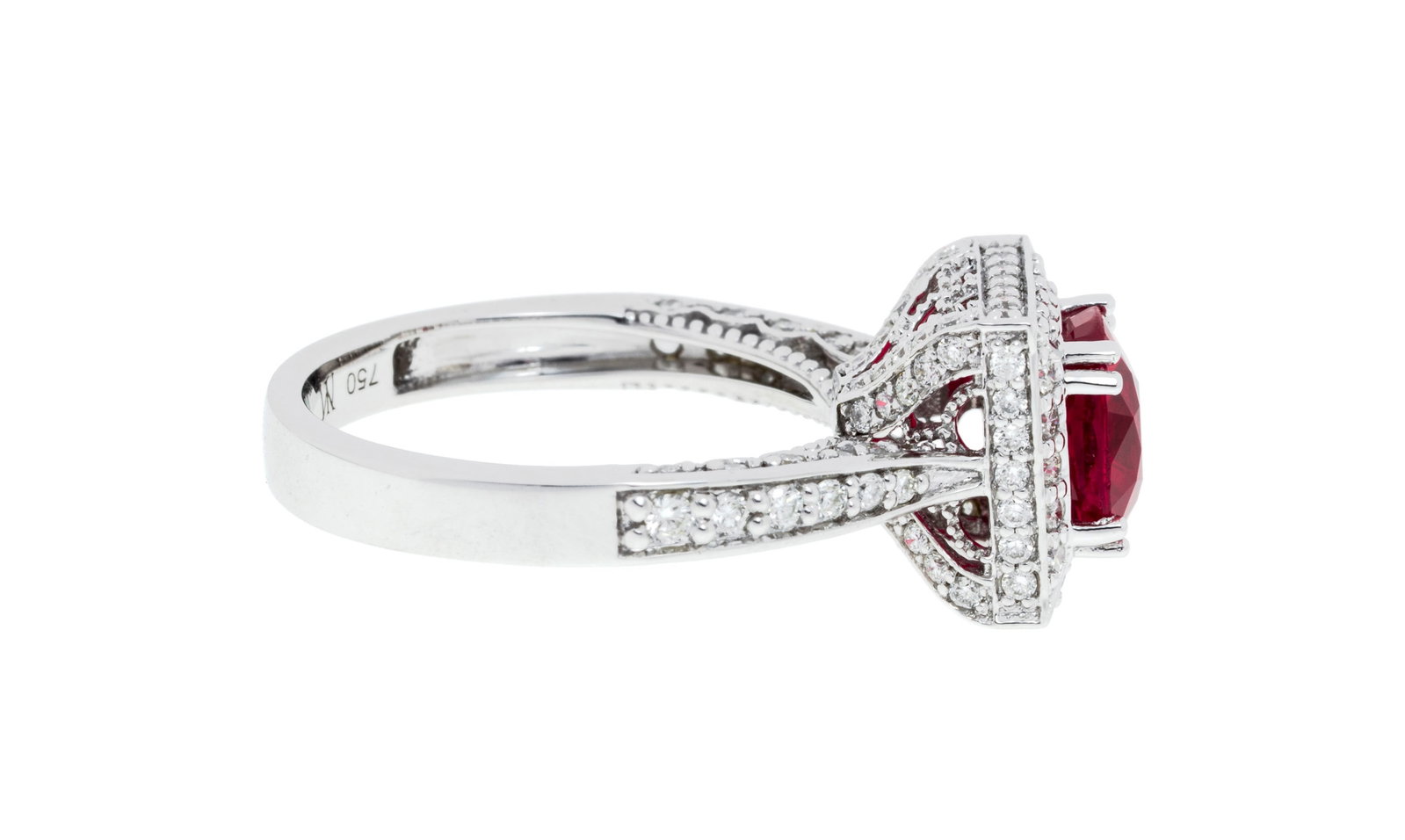 Bague or gris 750 sertie d'un rubis birman de 1.972 carat, chauffé, selon le rapport Belleropho - 2