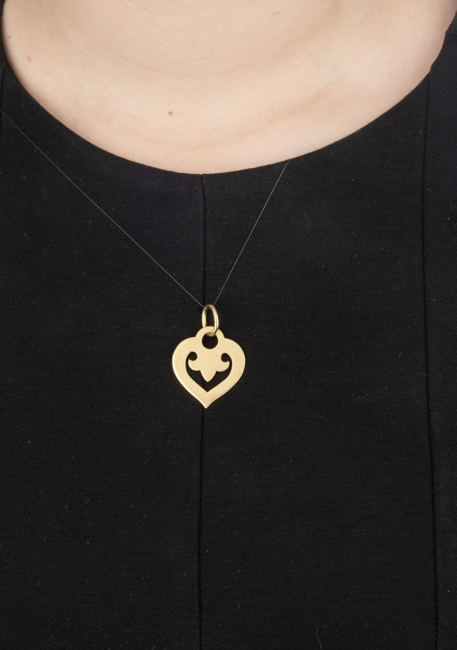 O.J. Perrin, pendentif cœur ajouré en or 750, signé, h. 3.8 cm, 5g - 4