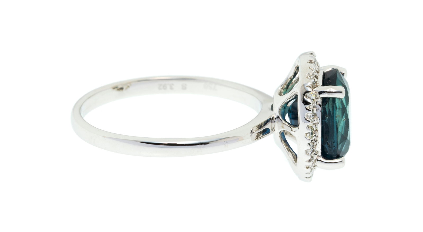 Bague or gris 750 sertie d'un saphir ovale de 3.921 carats provenant d'Afrique de l'Est, non chauff& - 2