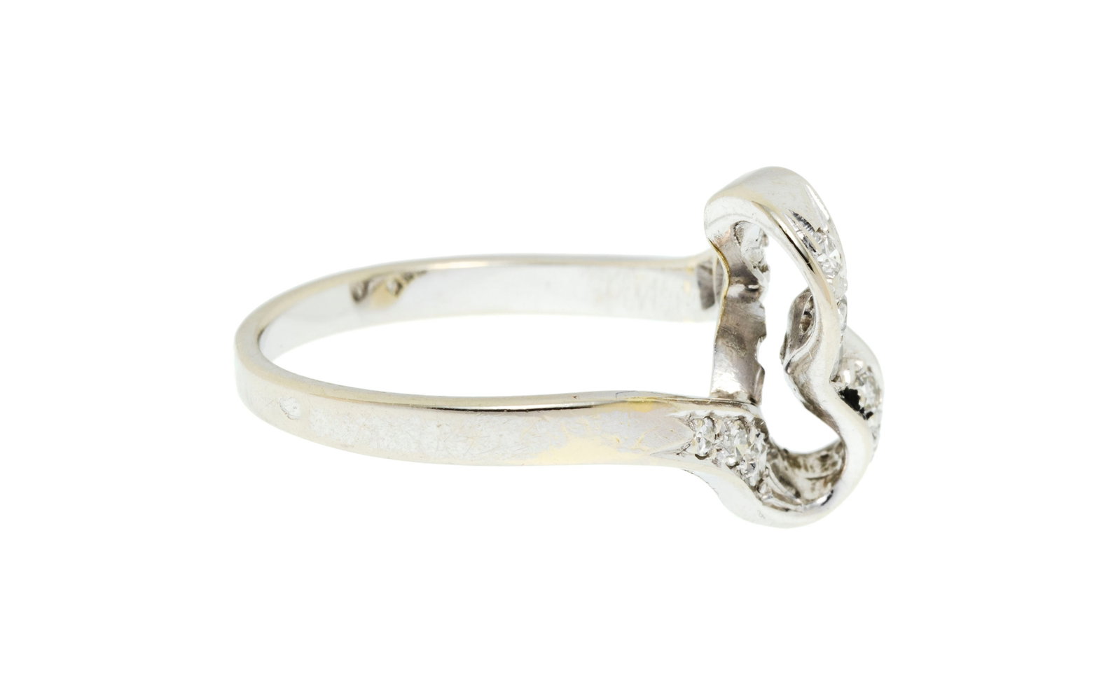 Bague or gris 750 stylisant un ruban serti de diamants taille brillant et 8/8, doigt 52-12, 3g - 2