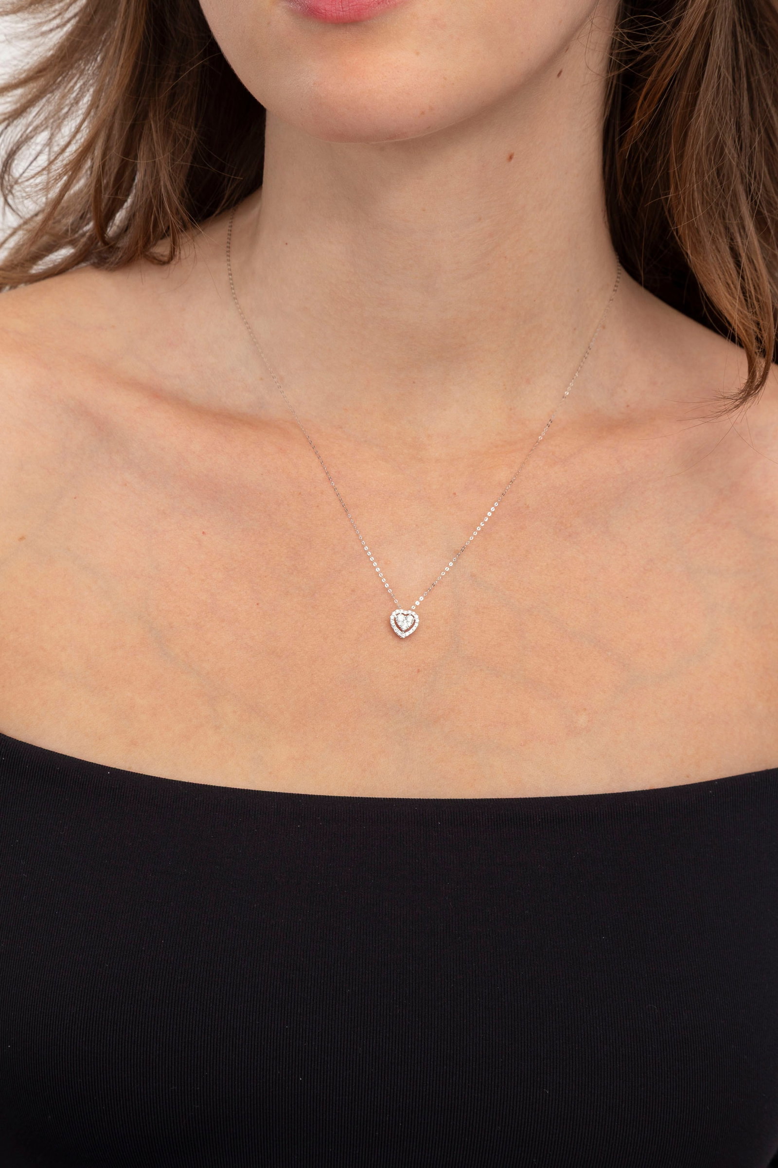 Pendentif cœur "illusion" or gris 750 serti de diamants taille brillant, sur une chaîne en - 5