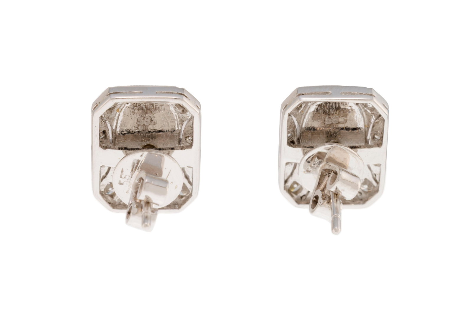 Paire de clous d'oreilles de style Art Déco or gris 585 ornés de cabochons d'onyx rehauss& - 3