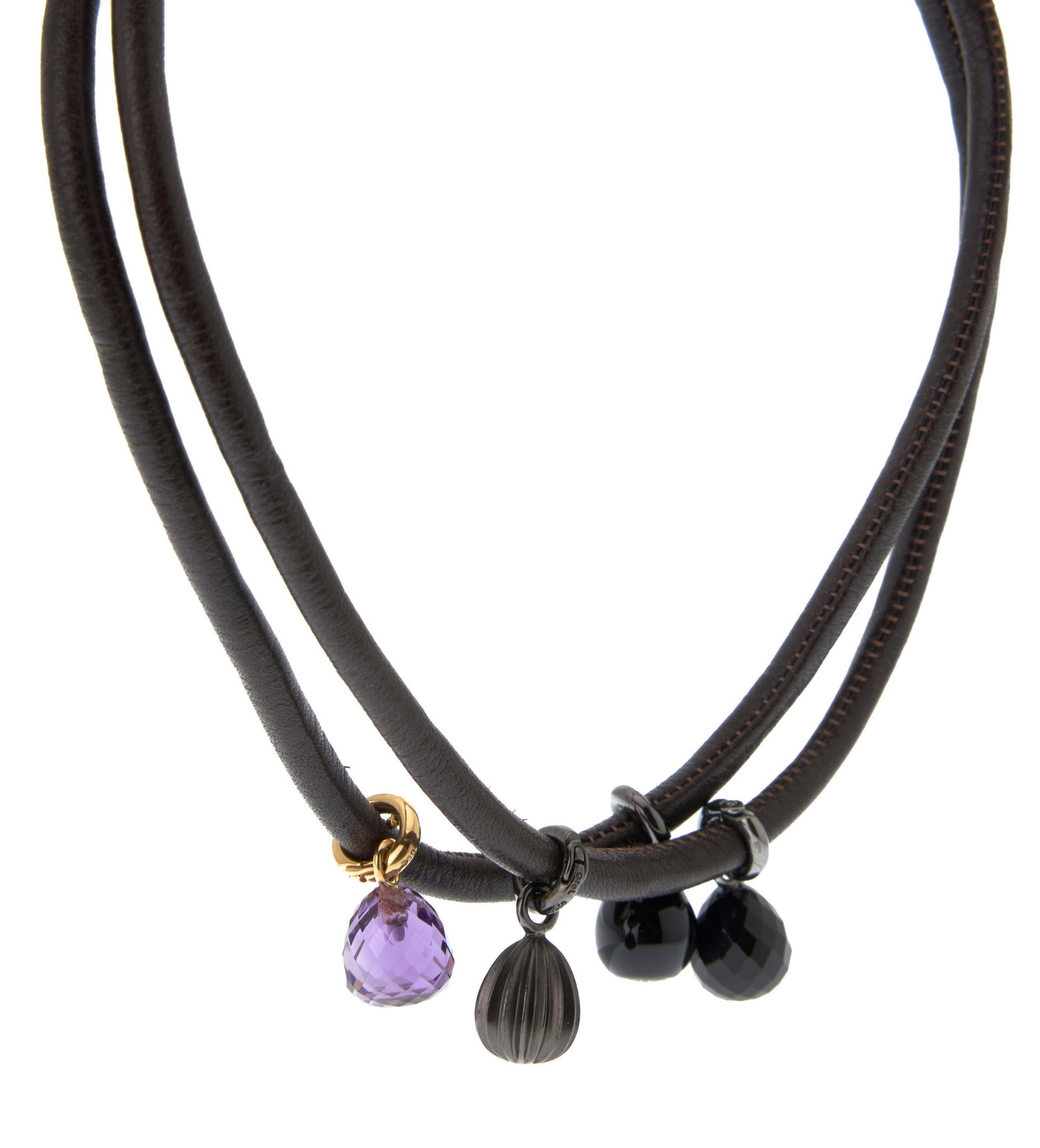 Ole Lynggaard, collier en cuir retenant des charms en argent noirci et en onyx et un autre en or 750 - 2