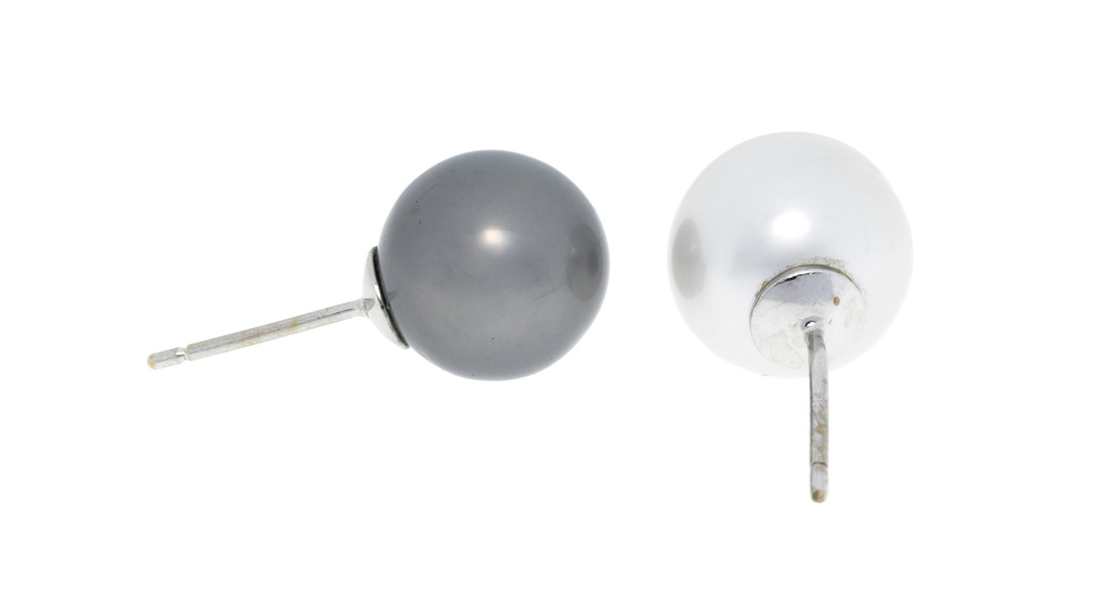 Paire de clous d'oreilles 2 ors 750 ornés de deux perles de culture, l'une grise et l'autre bla - 2