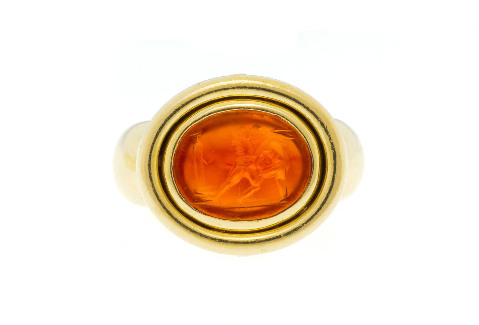 Benoît de Gorski, bague or 750 sertie d'une intaille sur cornaline à l'antique, signé: Benoît de Gorski, bague or 750 sertie d'une intaille sur cornaline à l'antique, signée, doigt 48-8, 9g Condition Monture: Bon état de conservation général. Présence