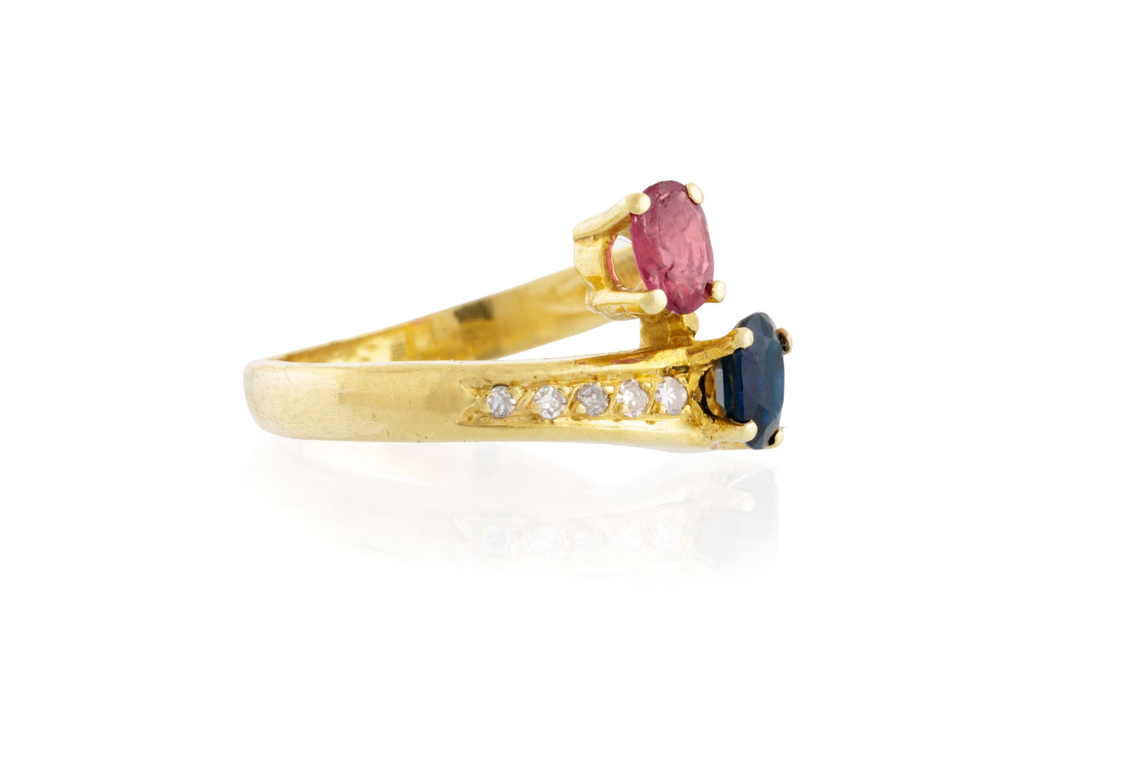 Bague Toi&Moi or 585 sertie de saphirs, l'un bleu et l'autre rose, épaulés de diamants tai - 2