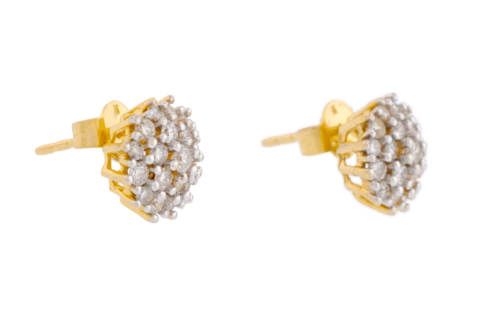 Paire de clous d'oreilles 2 ors 750 sertis de diamants taille brillant, h. 1 cm, 3g - 2