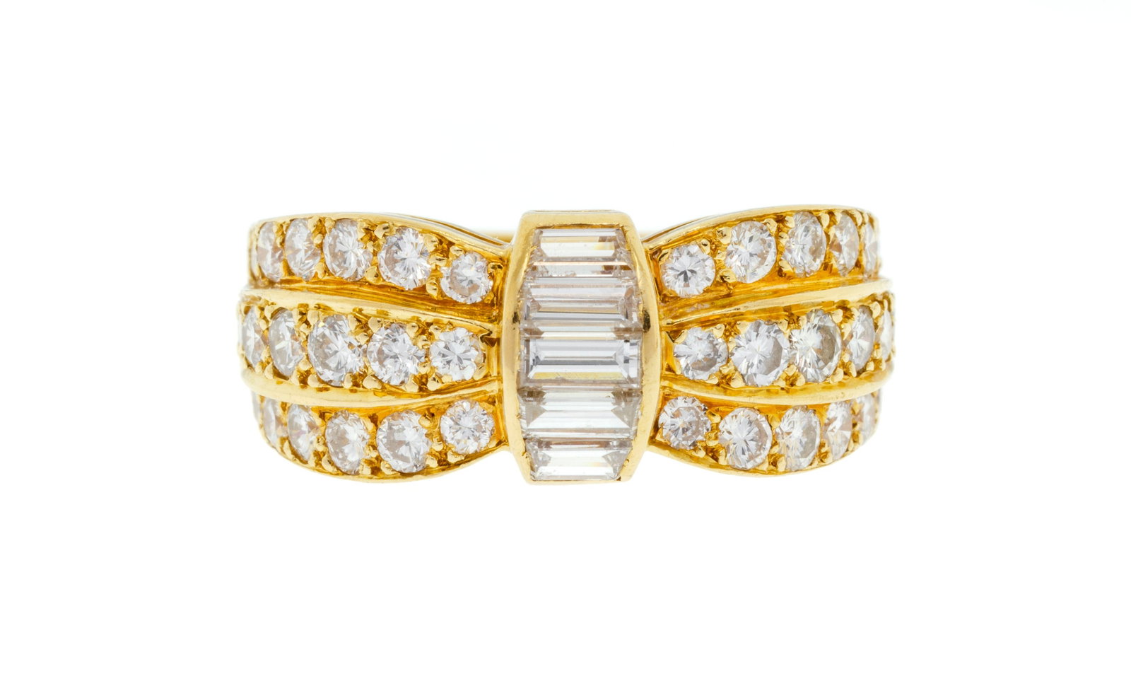 Van Cleef & Arpels, bague or 750 formée de trois lignes de diamants taille brillant coupée (1 of 4)