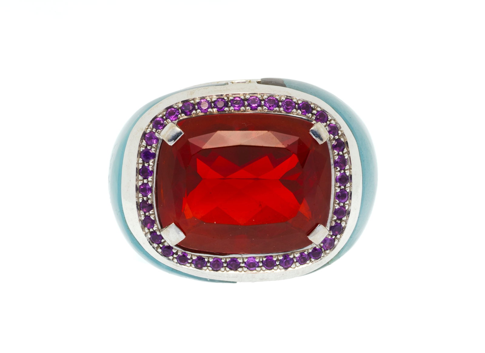 Bague or gris 750 flanquée de deux plaques d'aigues-marines rehaussées d'améthystes t: Bague or gris 750 flanquée de deux plaques d'aigues-marines rehaussées d'améthystes taille rond et ovale centrant une opale de feu taille coussin, doigt 55-15, 35g Condition Monture: