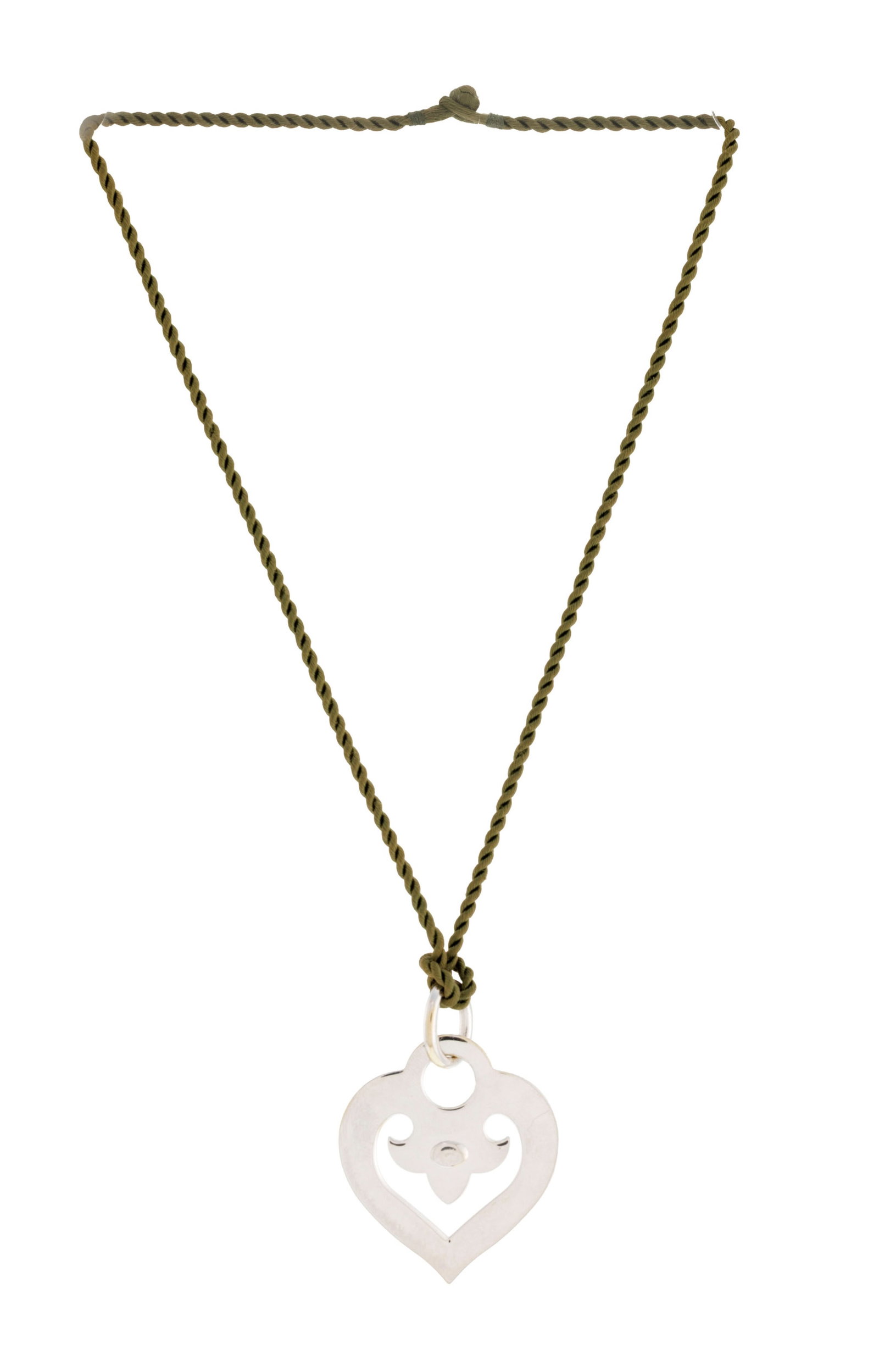 O. J. Perrin, pendentif cœur or gris 750 ajouré, sur un cordon en tissu vert, h. 4.6 cm, l - 3