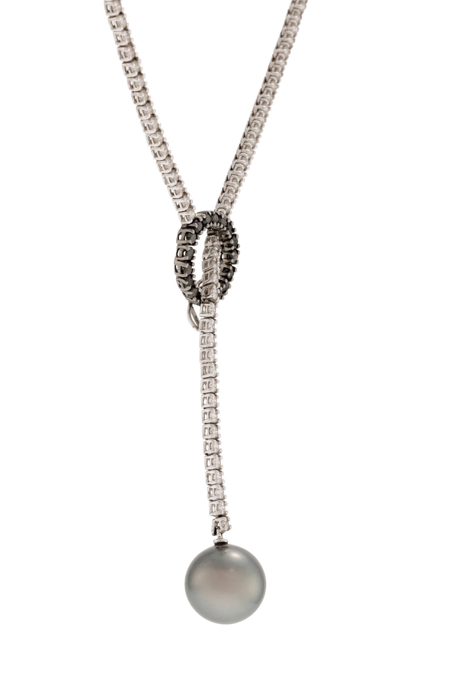 Damiani, collier or gris 750 serti de diamants et diamants noirs taille brillant retenant une perle  - 2