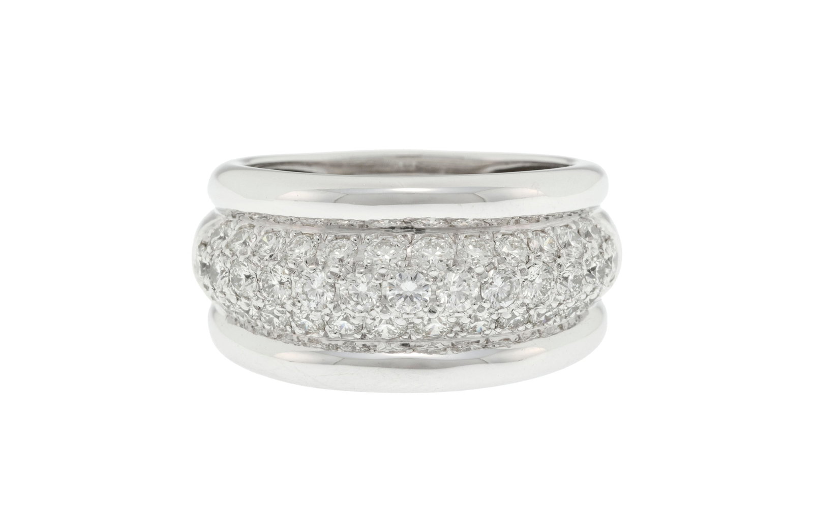 Bague or gris 750 pavée de diamants taille brillant, doigt 52-12, 11g: Bague or gris 750 pavée de diamants taille brillant, doigt 52-12, 11g Condition Très bon état de conservation général. Présence de rayures et micro rayures d'usage