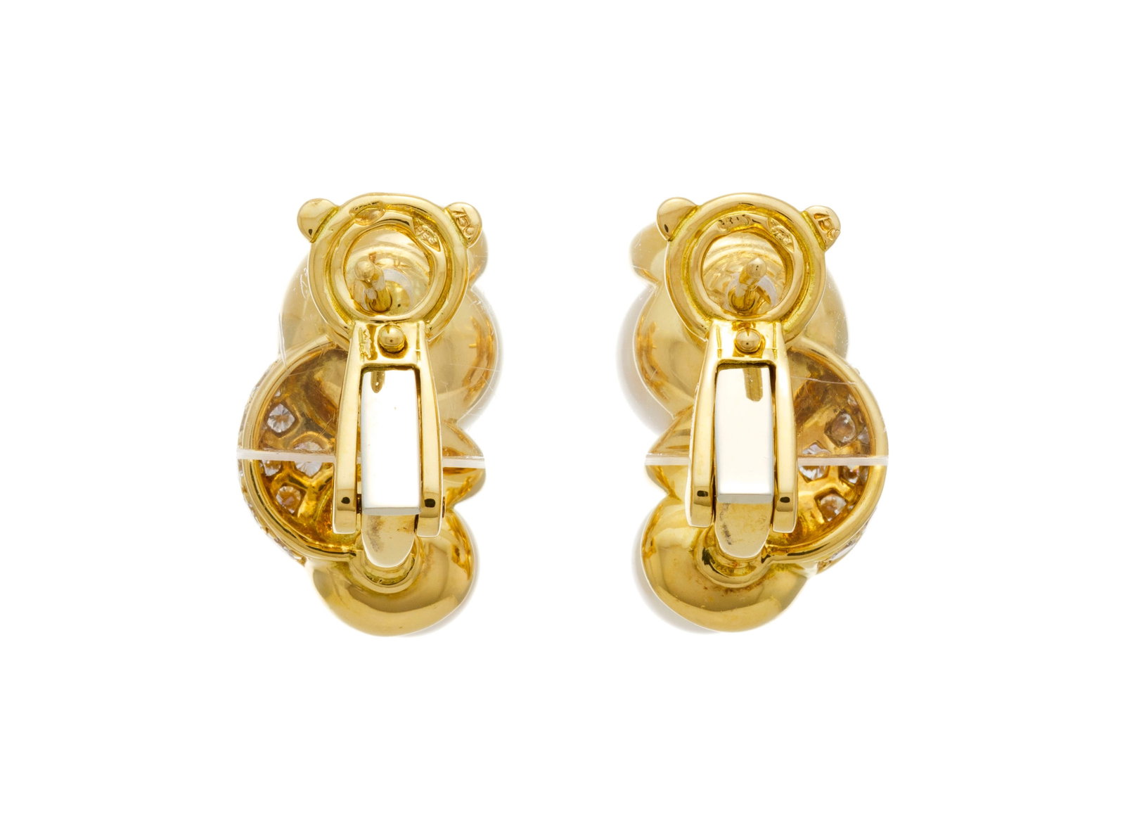 Piaget, paire de boucles d'oreilles or 750 ornées de perles de culture blanches rehaussées - 3