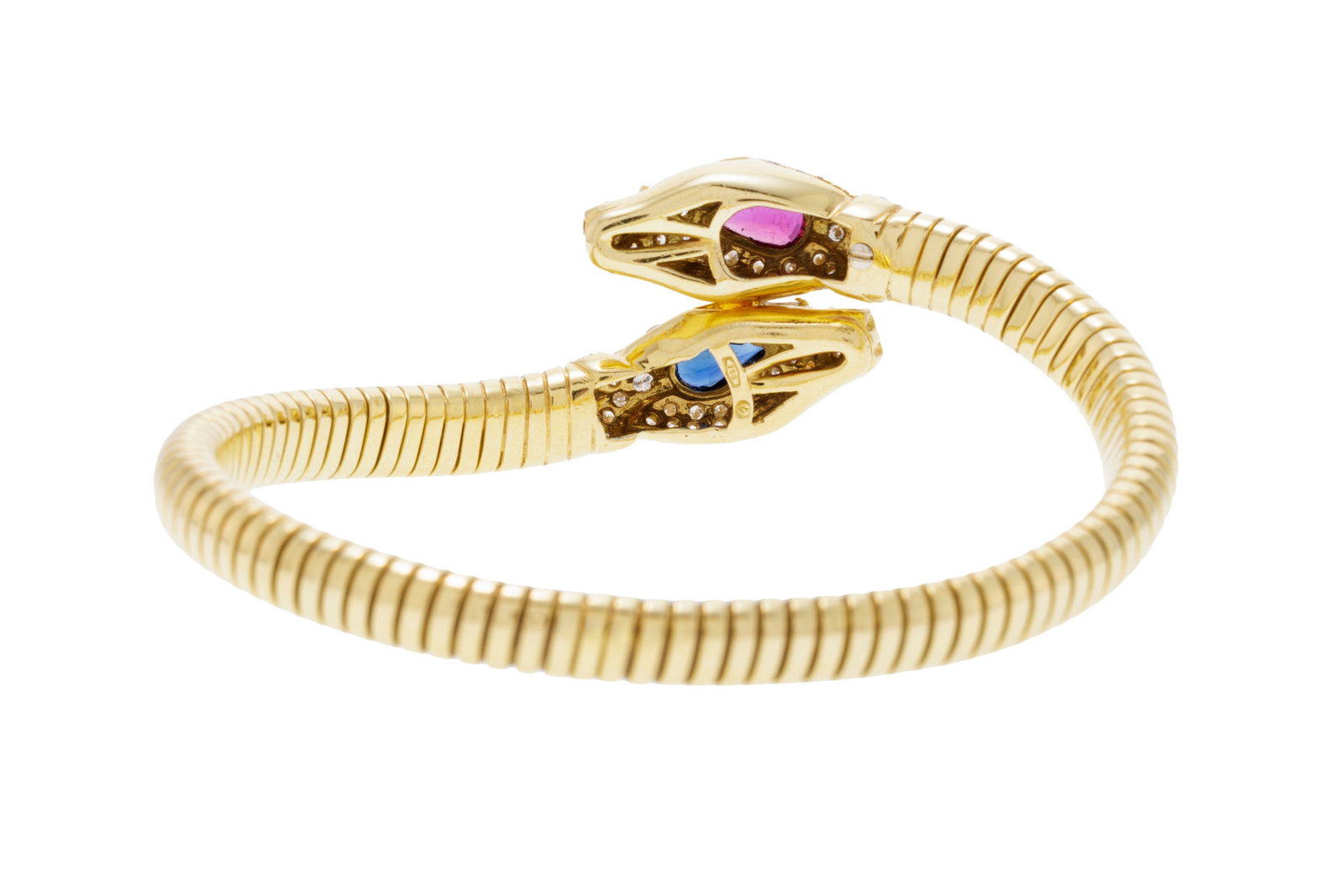 Bracelet or 750 à maille tubogas composé de deux têtes de serpent s'opposant serties  - 4