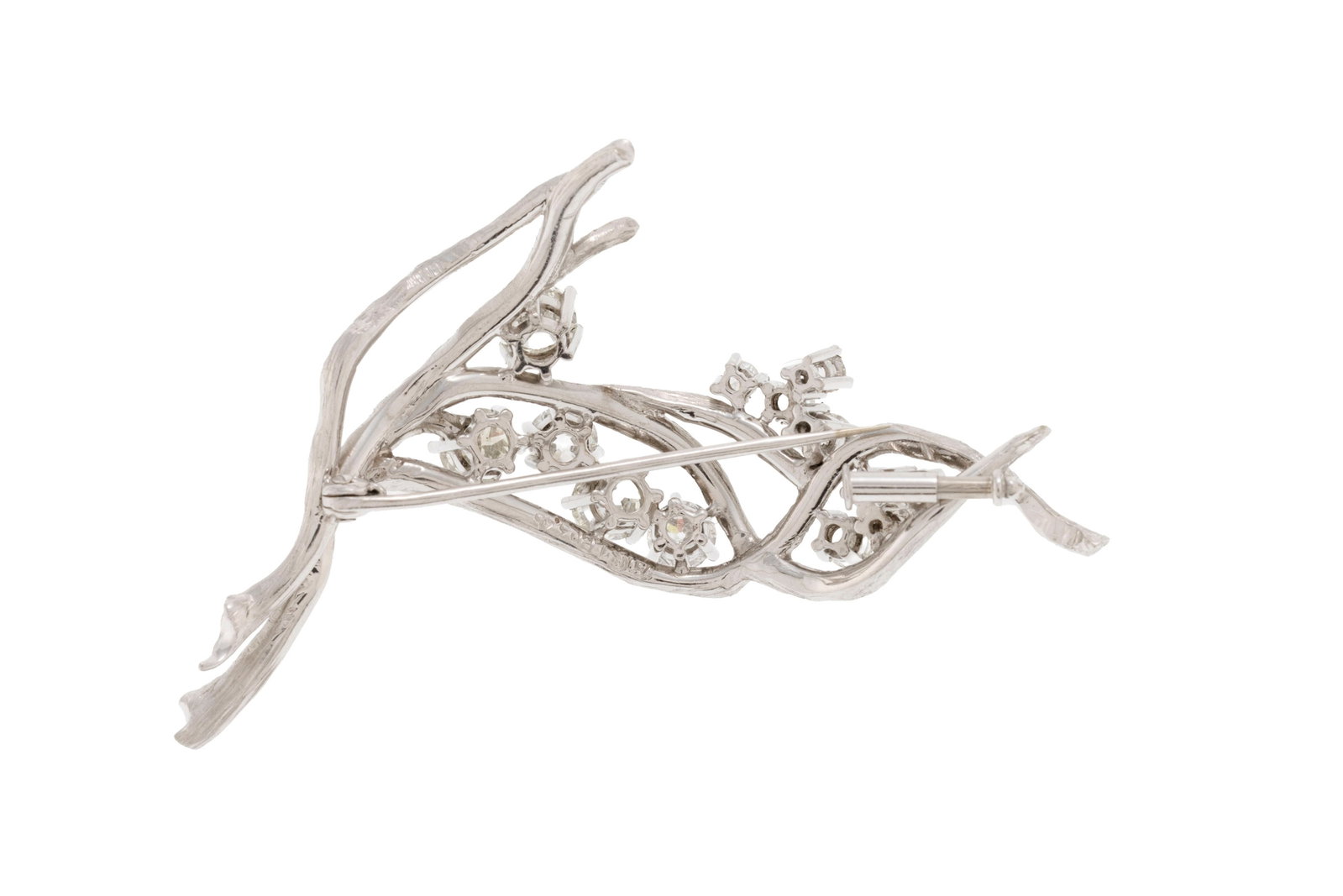 Broche branche or gris 750 texturé effet écorce sertie de diamants taille intermédiai - 3