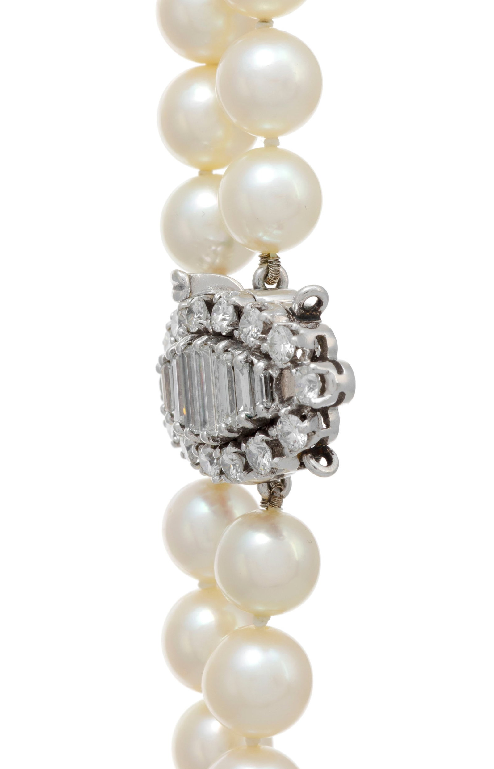 Collier 2 rangs de perles de culture blanches en chute, fermoir or gris 750 serti de diamants taille - 2