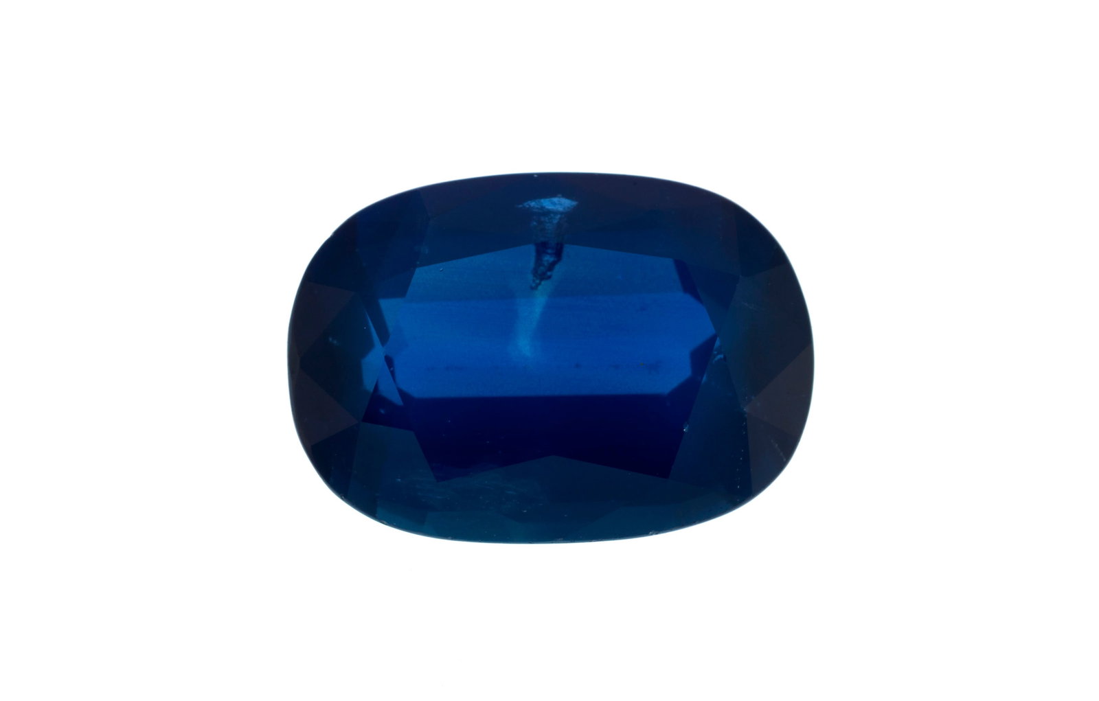 Un saphir taille coussin sur papier de 4.66 carats (1 of 1)