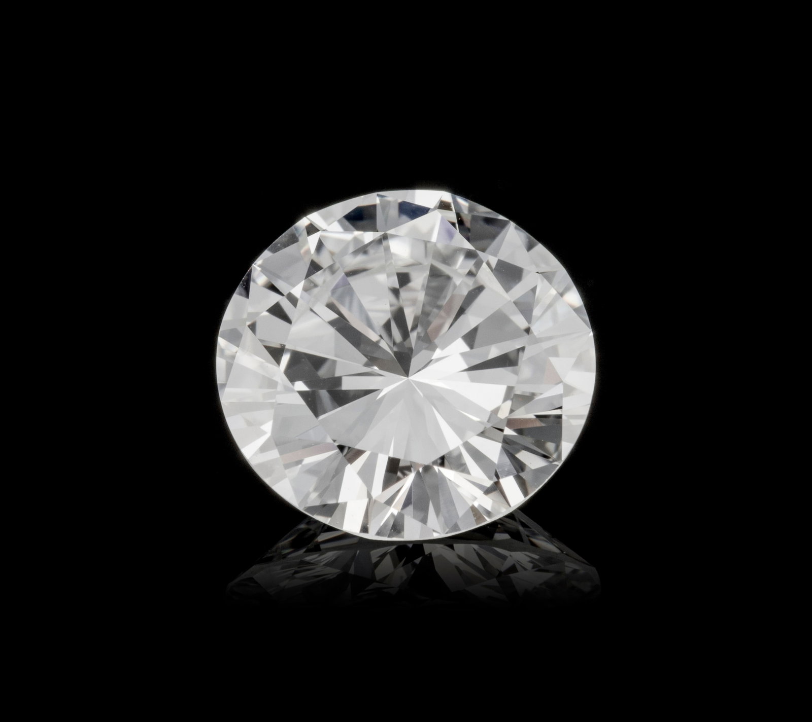 Un diamant taille brillant sur papier de 2.20 carats, E, FL selon le rapport GIA n°NY686727 dat: Un diamant taille brillant sur papier de 2.20 carats, E, FL selon le rapport GIA n°NY686727 daté du 24/01/1975