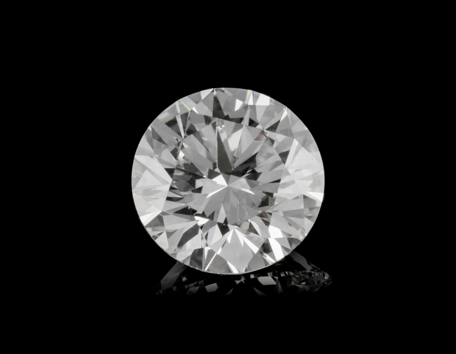Un diamant taille brillant sur papier de 2.09 carats, E, VVS1 selon le rapport GIA n°1152828235: Un diamant taille brillant sur papier de 2.09 carats, E, VVS1 selon le rapport GIA n°1152828235 daté du 17/01/2014 Condition Cut grade: excellent