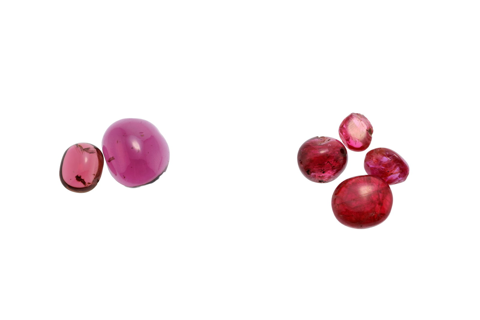 Lot composé d'émeraudes, de spinelles, de grenats et de diamants: \-Émeraudes de d (1 of 4)