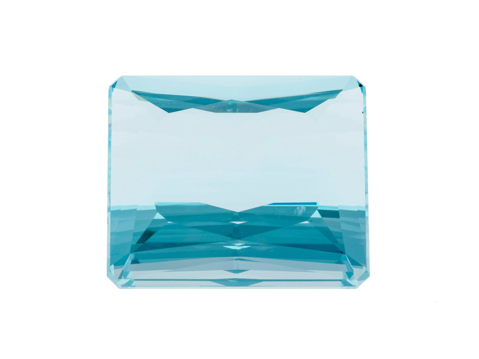 Une aigue-marine rectangulaire à pans coupés sur papier de 62.25 carats (1 of 1)