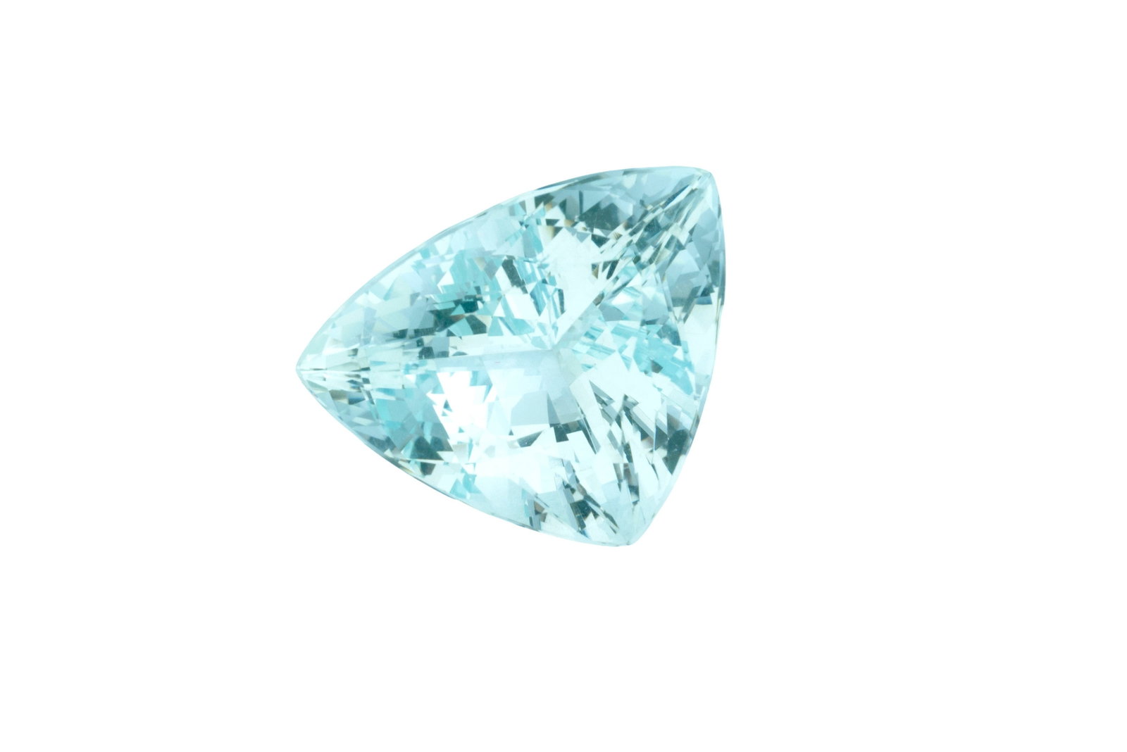 Une aigue-marine taille trillon sur papier de 24.68 carats (1 of 2)