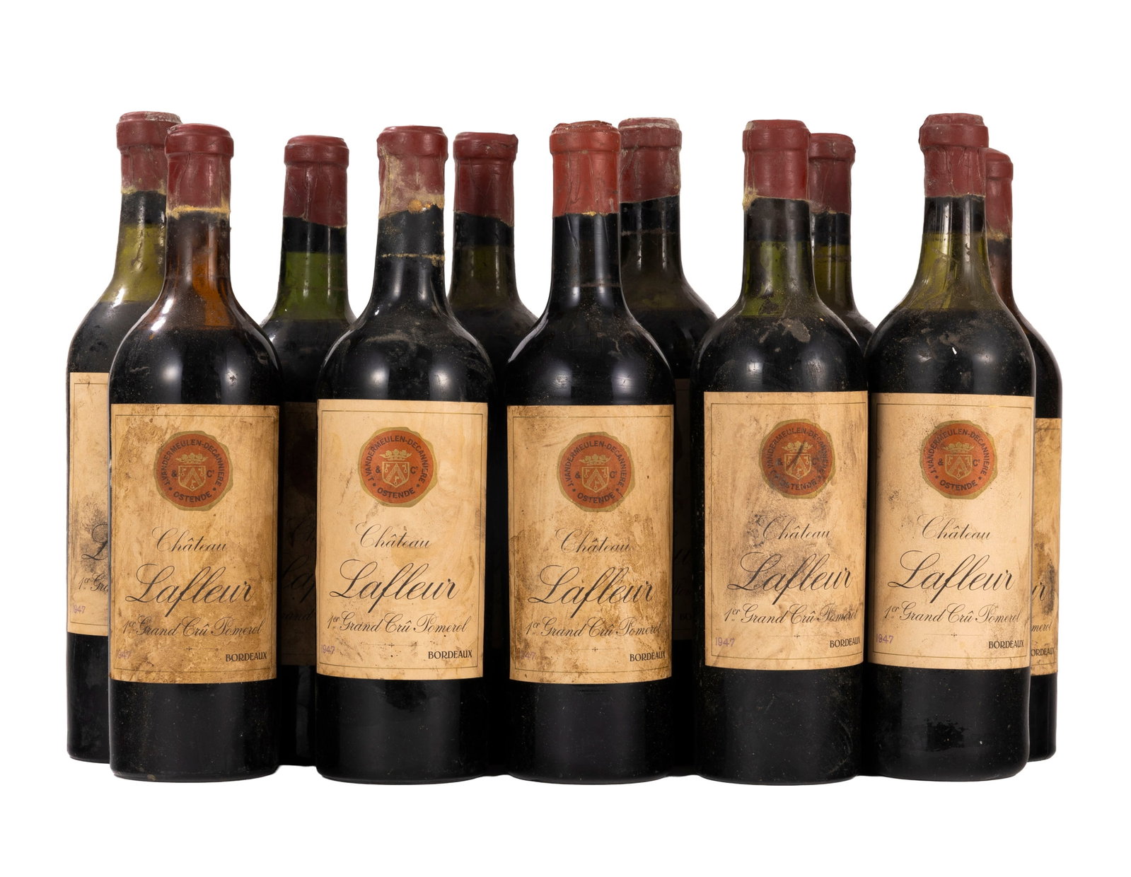 Ch. Lafleur (mise Vandermeulen), 1947, Pomerol, 9 bts: Ch. Lafleur (mise Vandermeulen), 1947, Pomerol, 9 bts Condition on joint deux bouteilles présentant une fuite niveau haut épaule