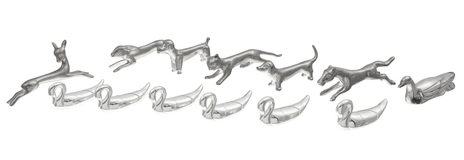 Ensemble de 6 porte-noms cygne et 6 porte-couteaux animaux en métal argenté et étain,: Ensemble de 6 porte-noms cygne et 6 porte-couteaux animaux en métal argenté et étain, XXe s., long. de 6 à 9,5 cm