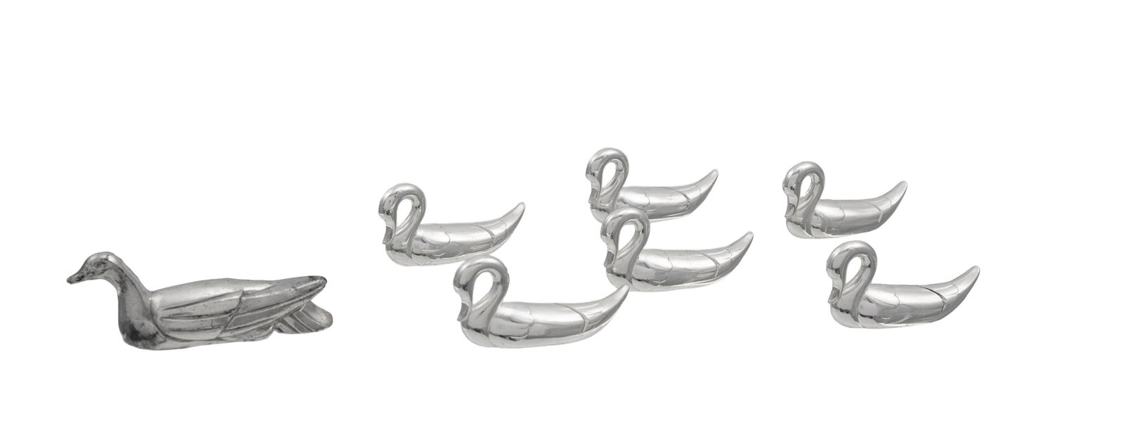 Ensemble de 6 porte-noms cygne et 6 porte-couteaux animaux en métal argenté et étain, - 3
