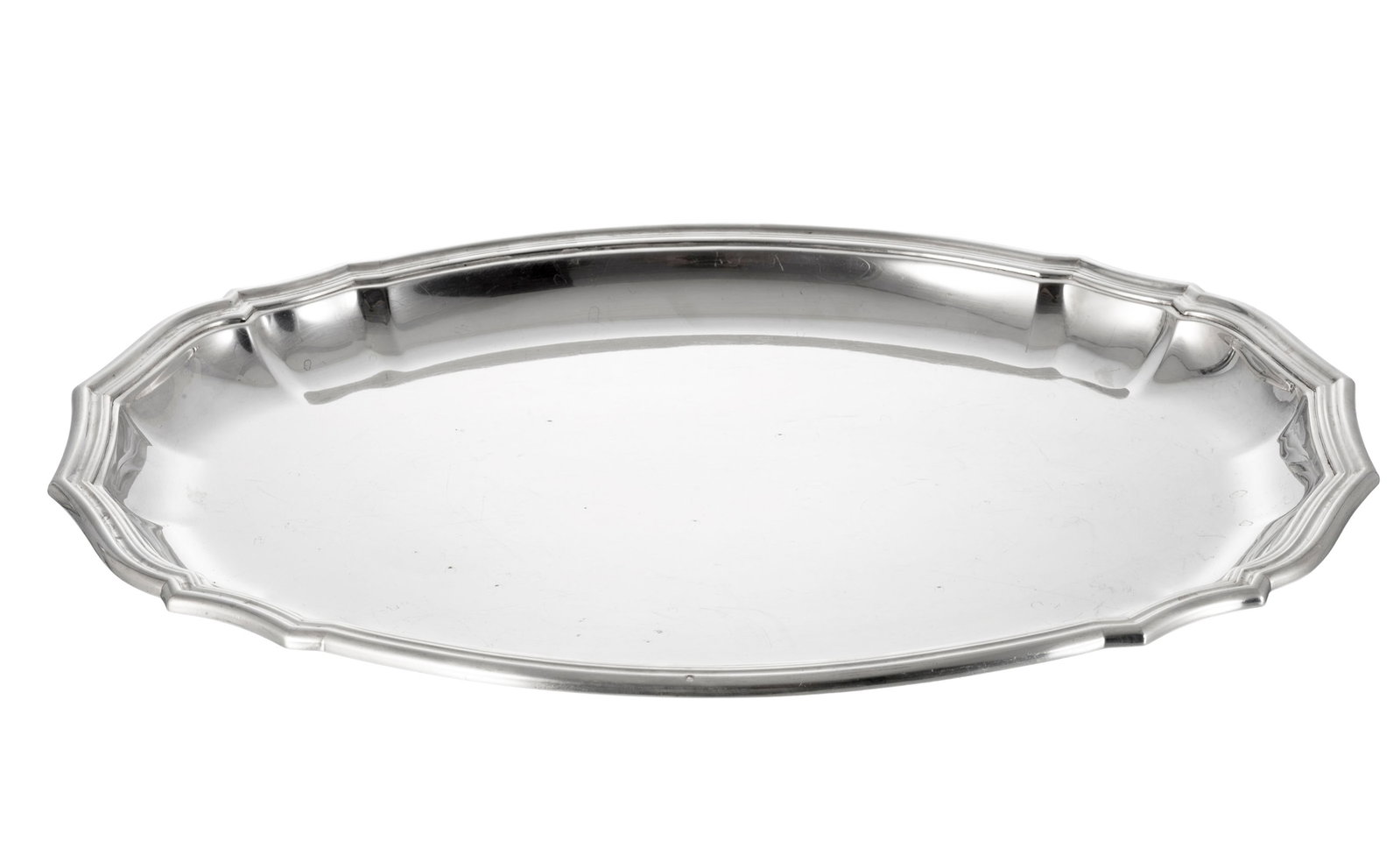 Puiforcat. Ensemble de 2 plats ronds et 1 plat ovale en argent Minerve 1er titre, Paris, XXe s., la  - 2