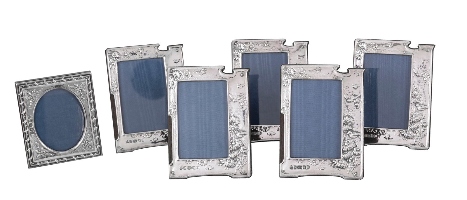 Ensemble de 6 cadres en argent anglais, XXe s., diverses formes et divers décors, h. de 9,5 : Ensemble de 6 cadres en argent anglais, XXe s., diverses formes et divers décors, h. de 9,5 à 12 cm