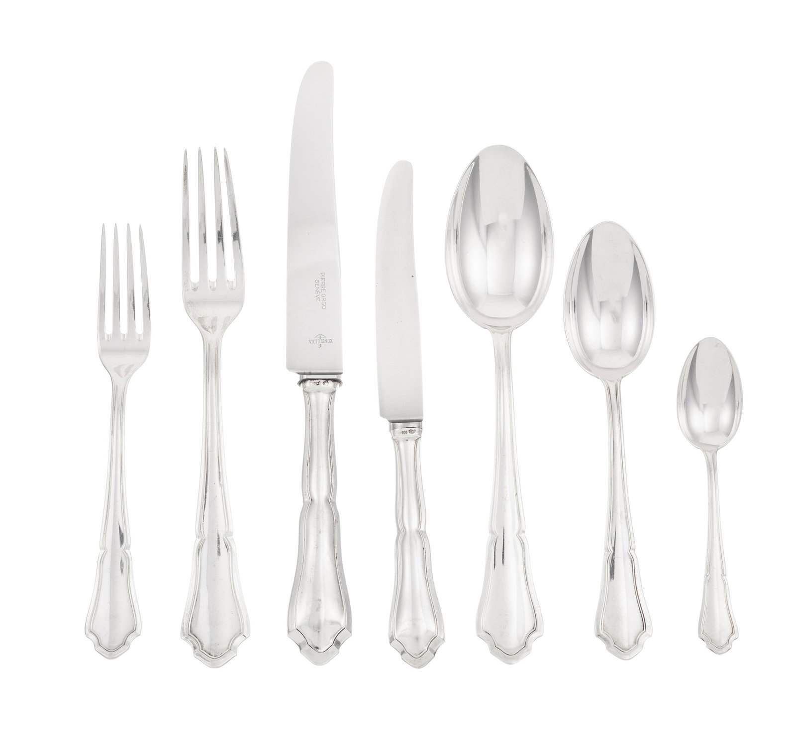 Ménagère en argent 800, Allemagne, modèle violonné, comprenant 60 pièces: 1: Ménagère en argent 800, Allemagne, modèle violonné, comprenant 60 pièces: 12 fourchettes, 12 couteaux et 12 cuillers de table, 12 fourchettes, 12 couteaux et 12 cuillers