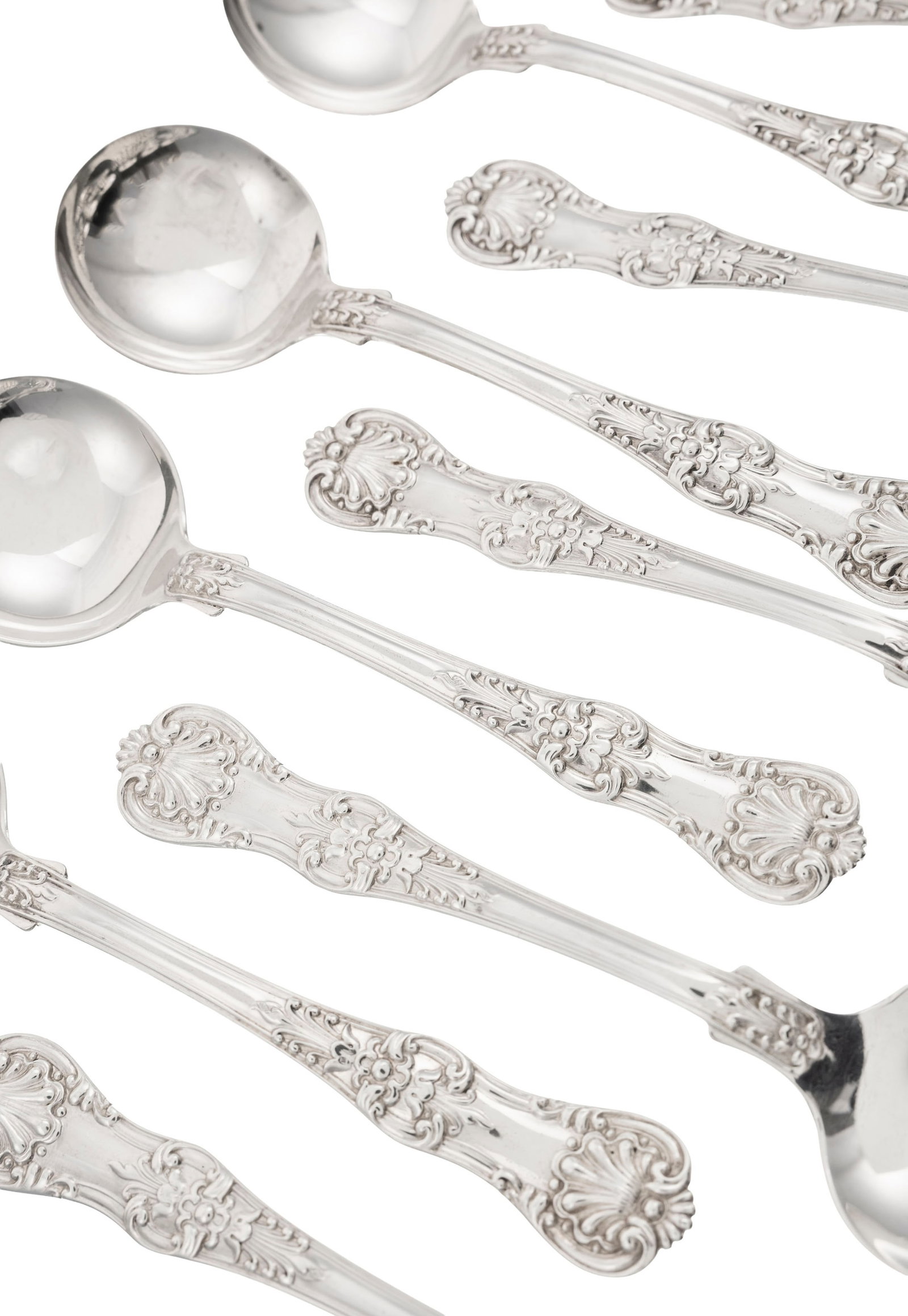 Tiffany & Co. Suite de 12 cuillers en argent Sterling, New York, le manche coquille, 455g - 3