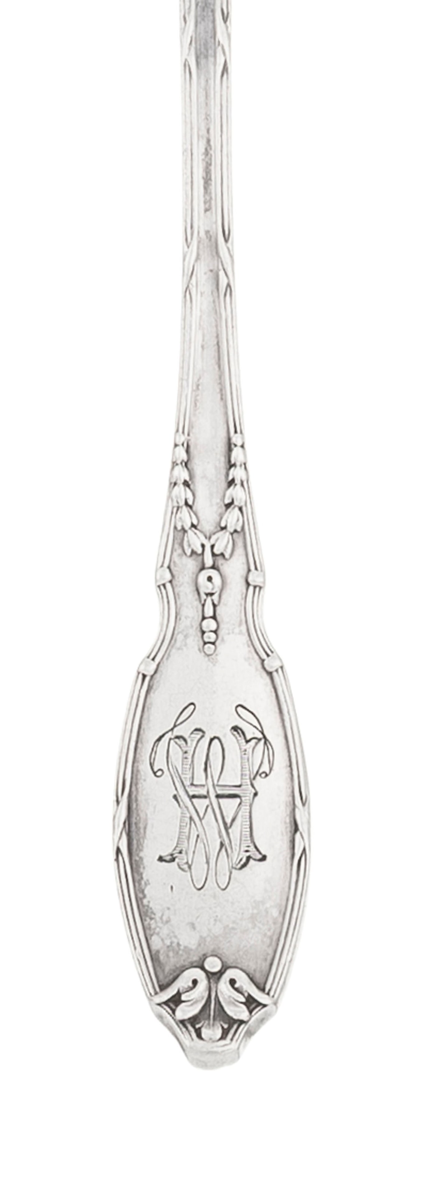 Delheid. Partie de ménagère en argent, Belgique, XXe s., style Louis XVI, gravée d'un - 2