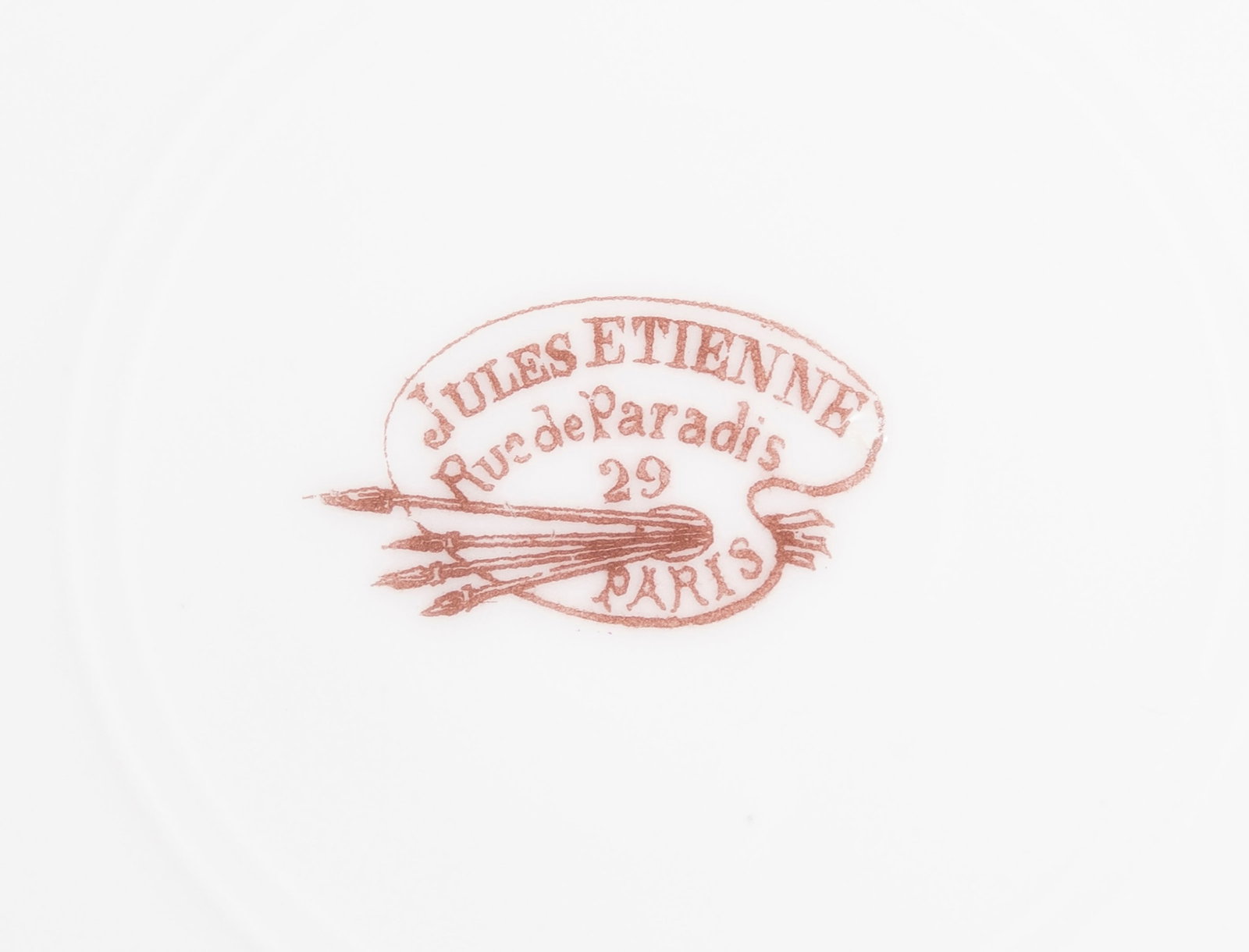 Ensemble de 12 assiettes en porcelaine blanche, marque Jules Etienne, Paris, à bordure or et ma - 8