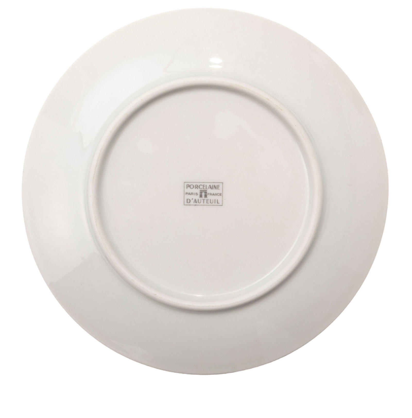 Limoges et Auteuil. Service à dîner en porcelaine, à décor de lièvre, compr - 7
