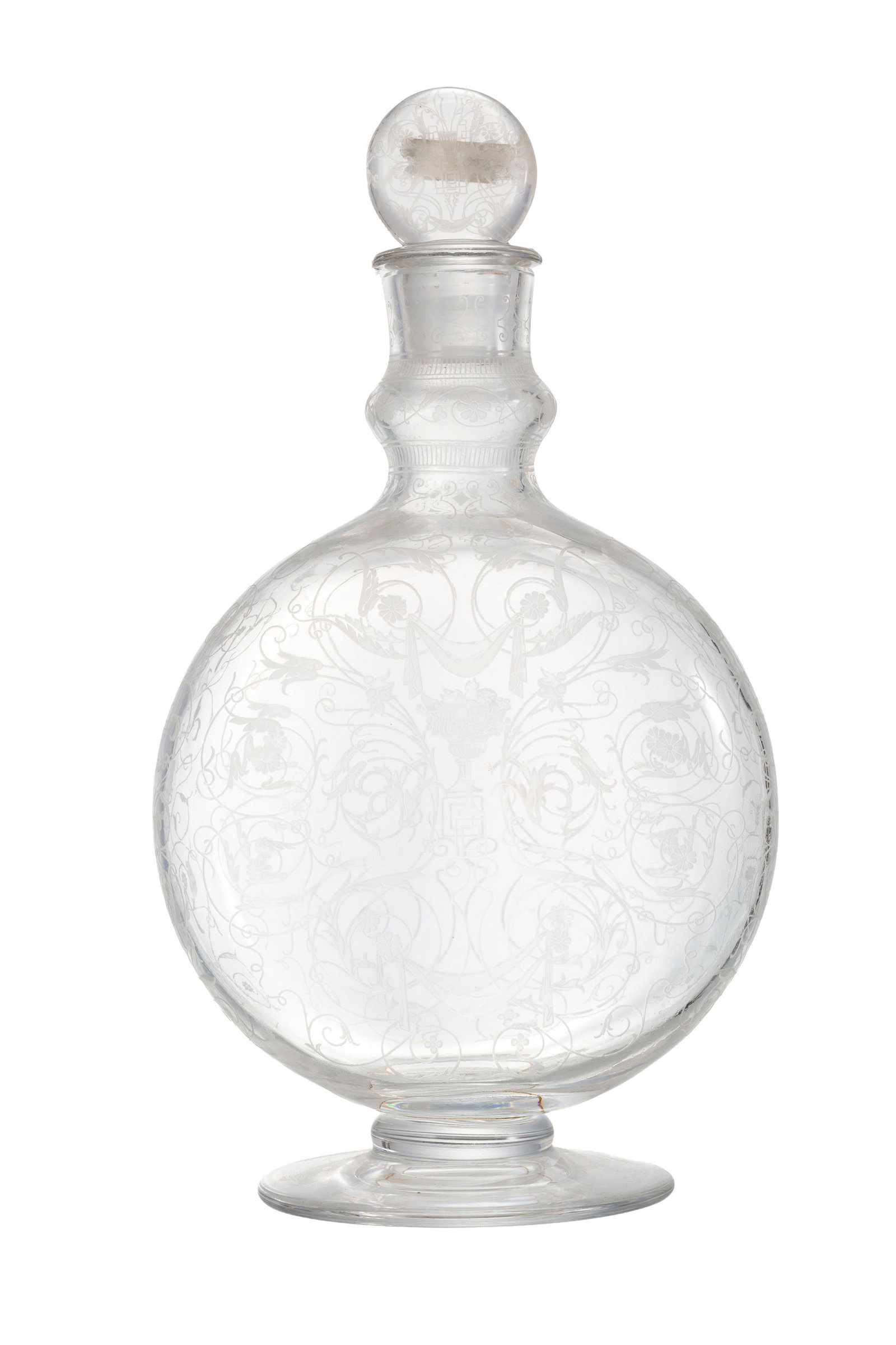 Baccarat. Carafe en cristal, modèle Michelangelo, cachet sous la base, h. 27,2 cm: Baccarat. Carafe en cristal, modèle Michelangelo, cachet sous la base, h. 27,2 cm Condition éclats au bouchon